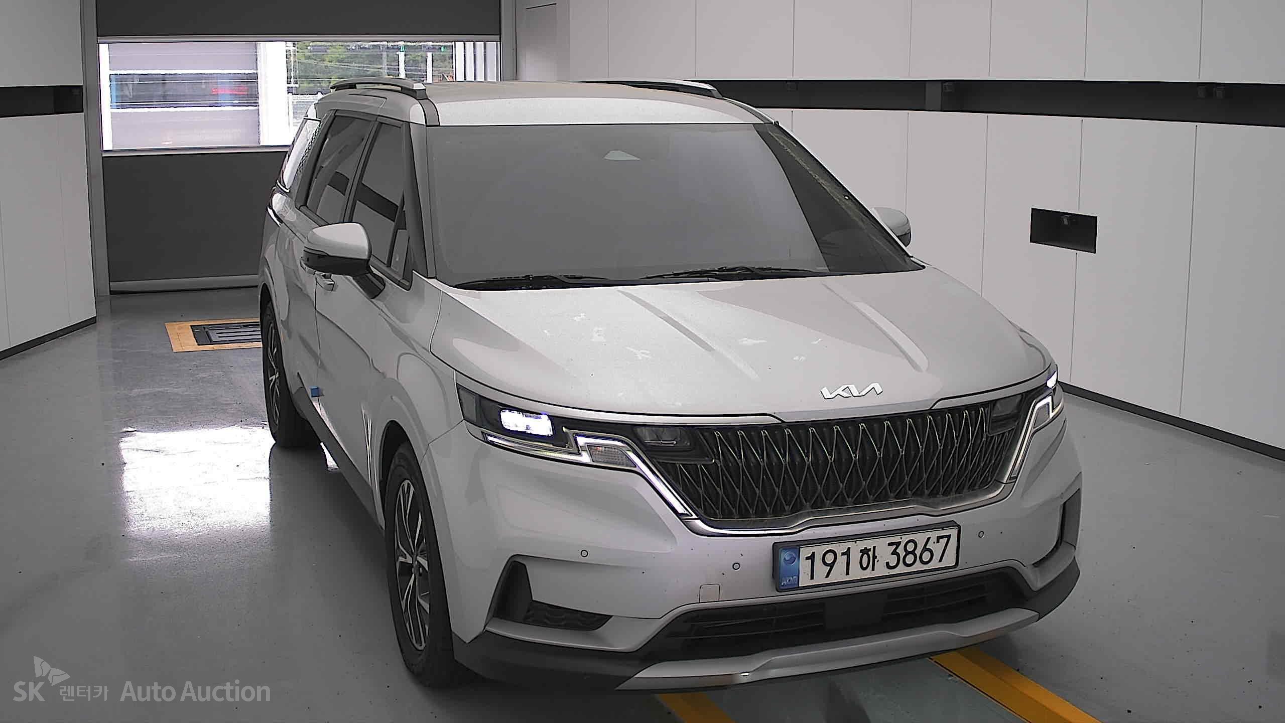 2023 - kia carnival