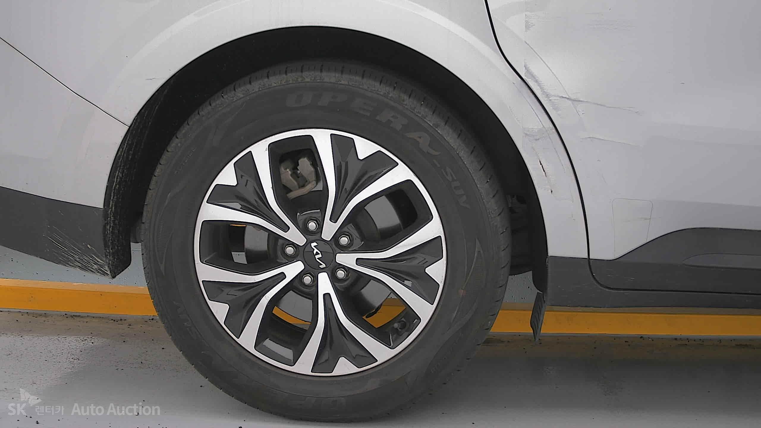 2023 - kia carnival