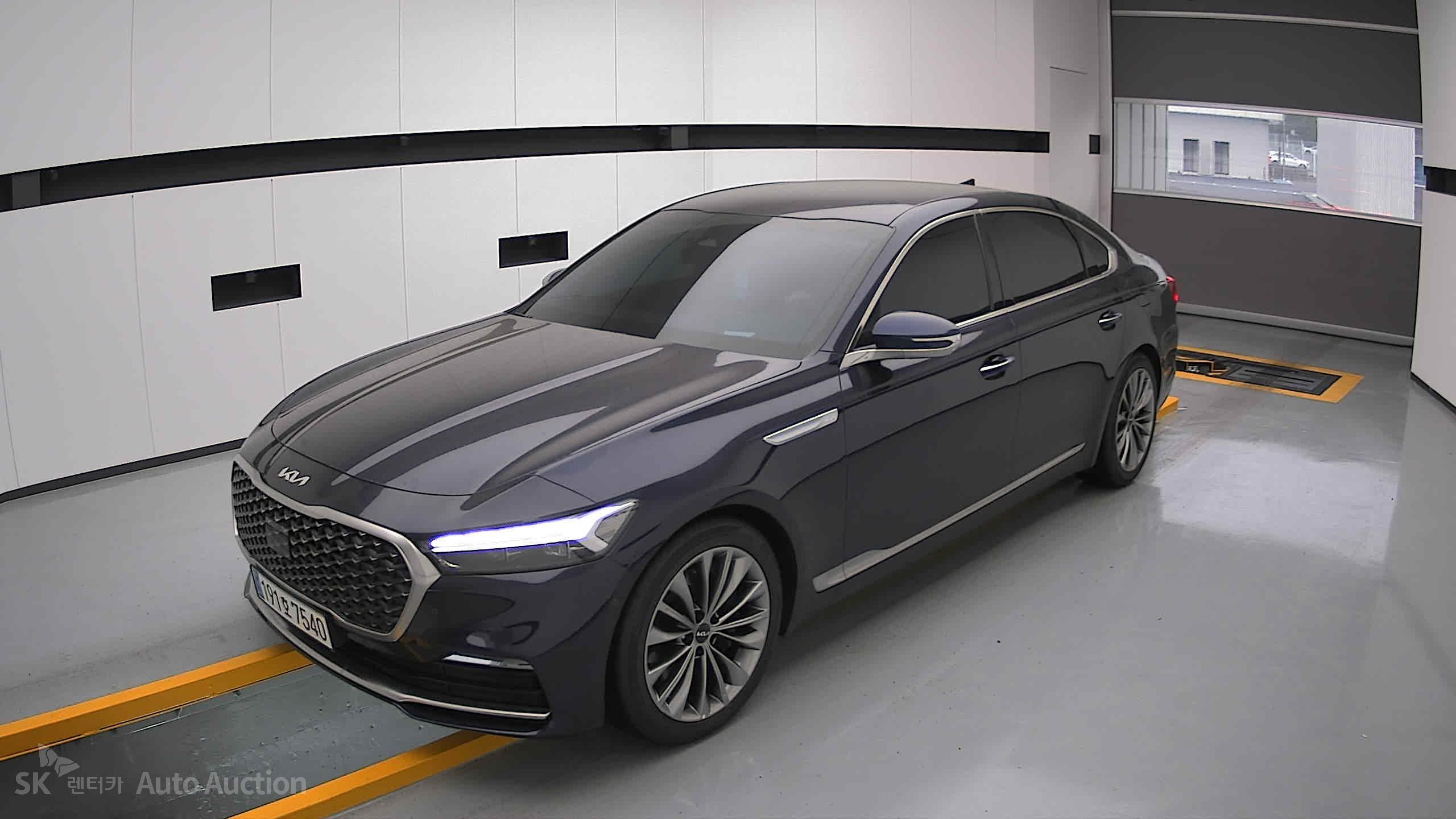 2023 - kia k9
