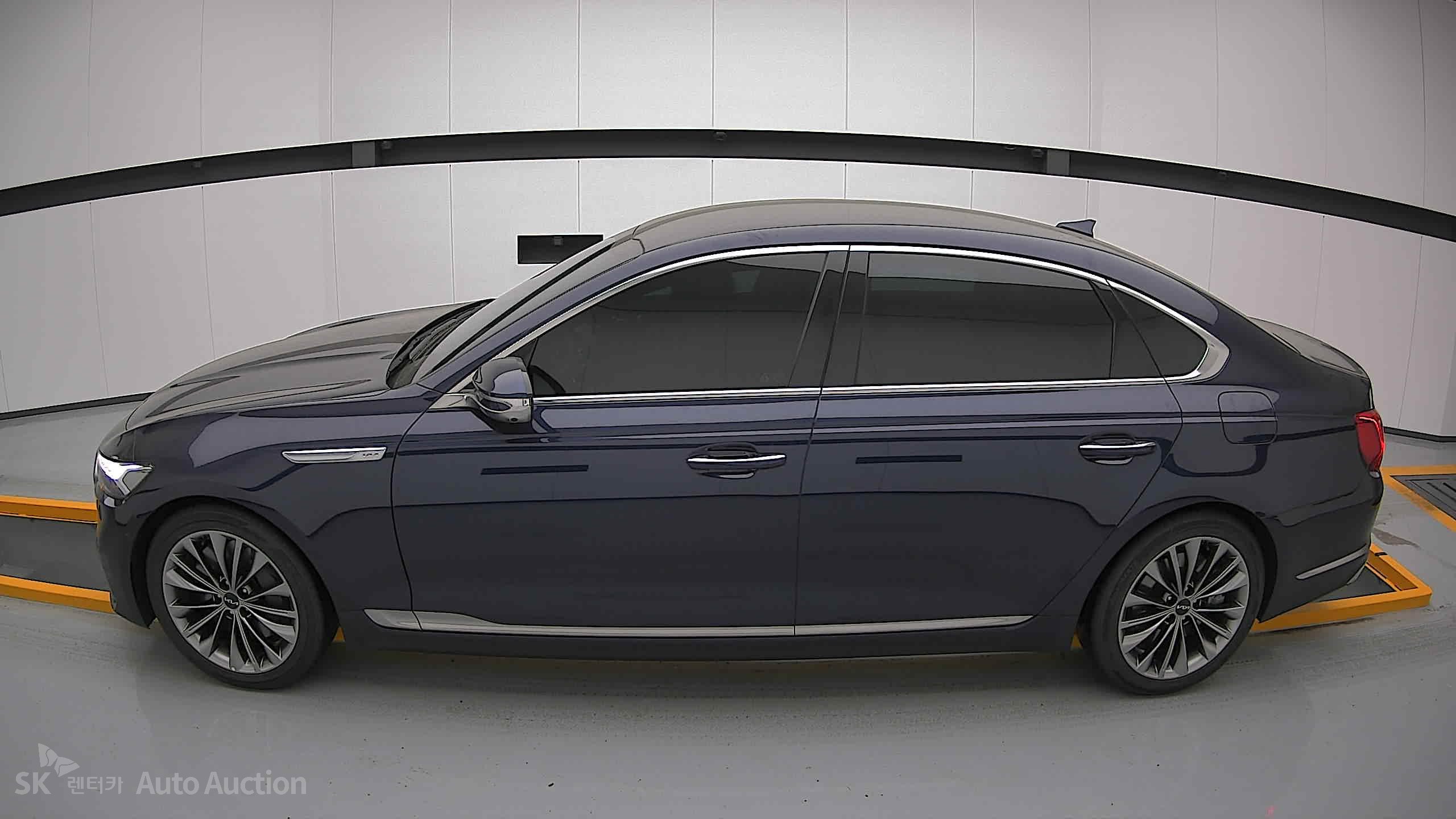 2023 - kia k9