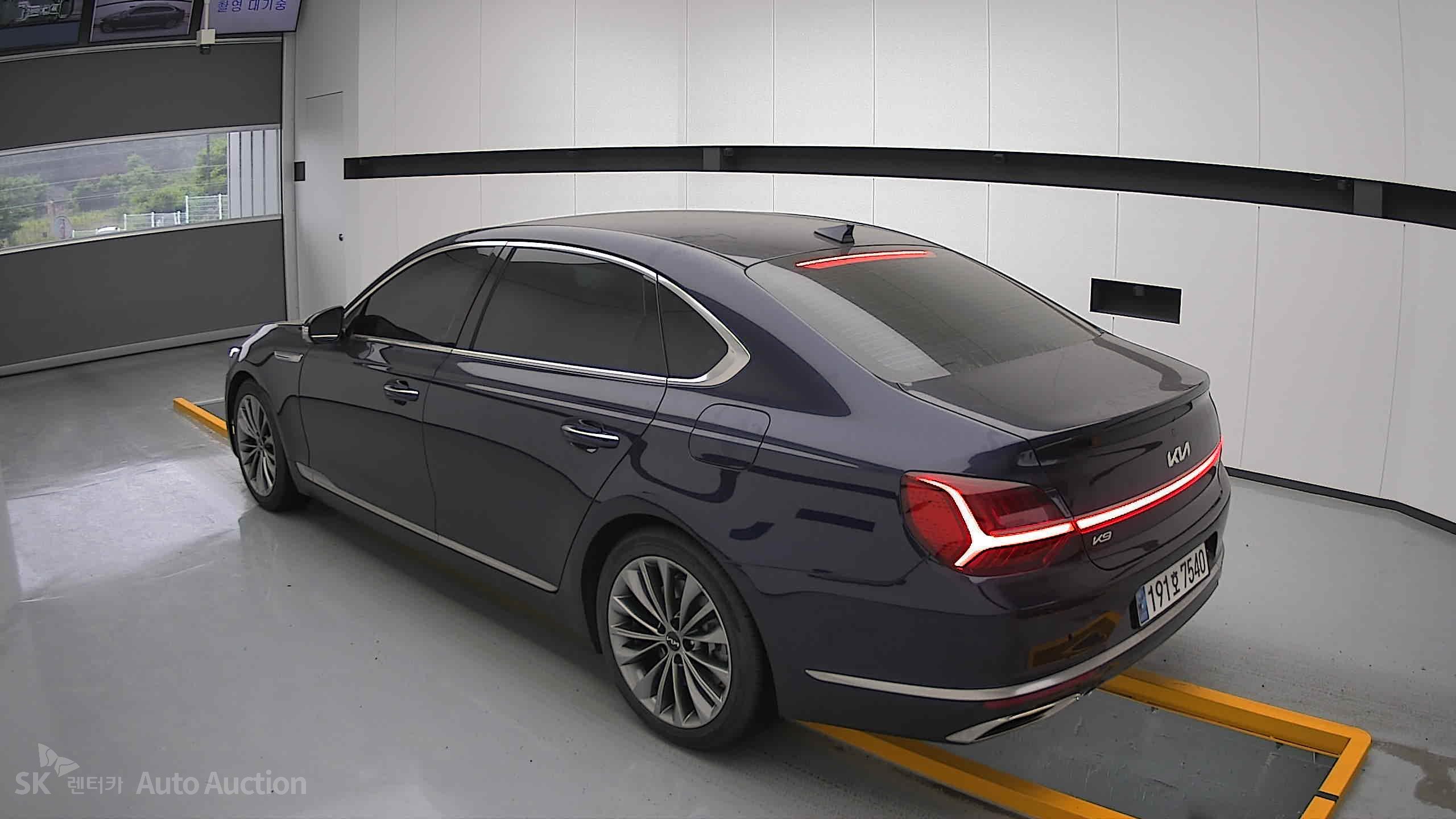 2023 - kia k9