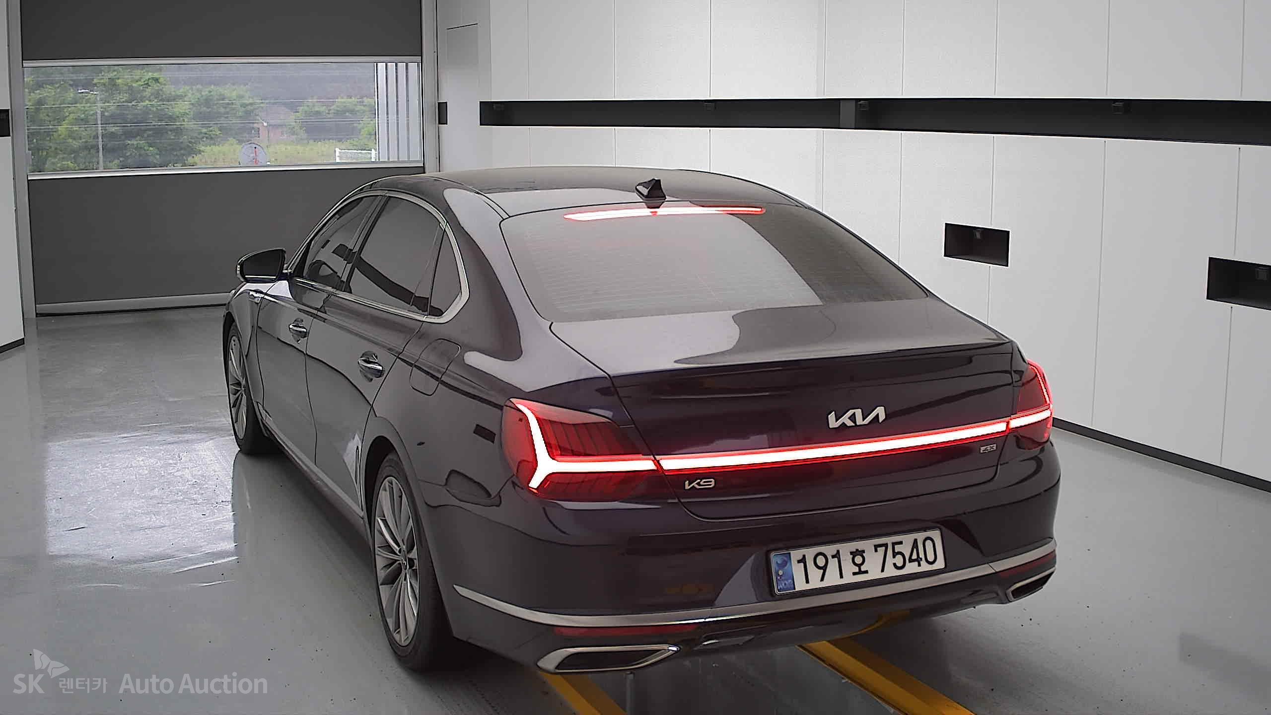 2023 - kia k9
