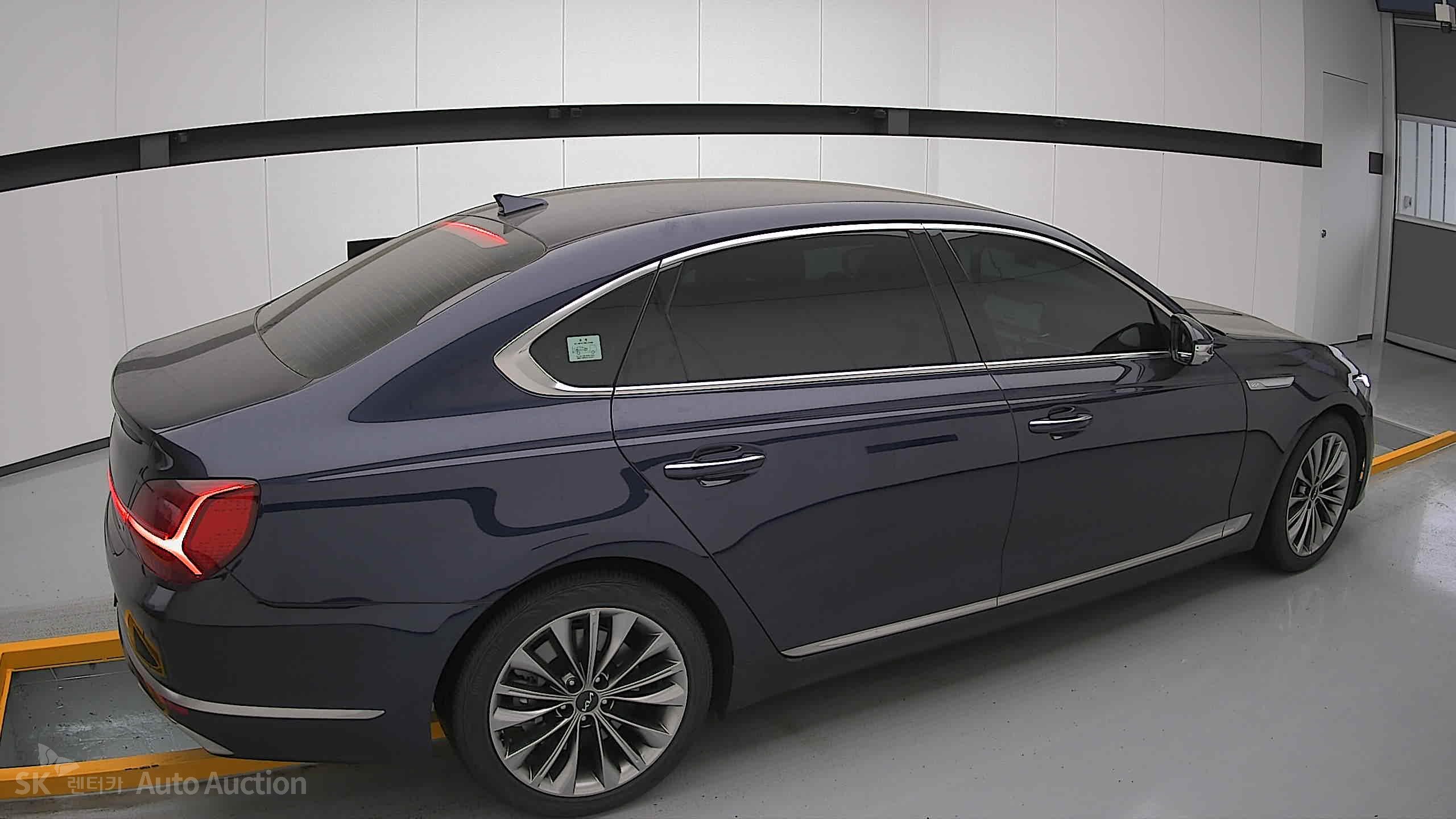 2023 - kia k9