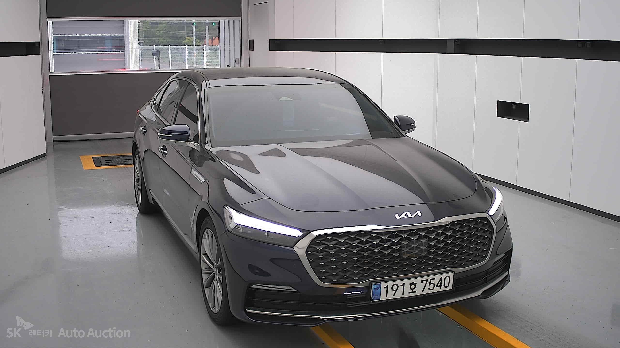 2023 - kia k9