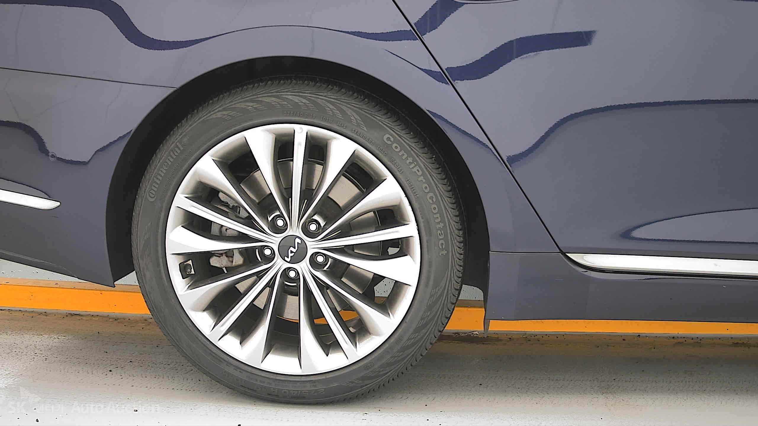 2023 - kia k9