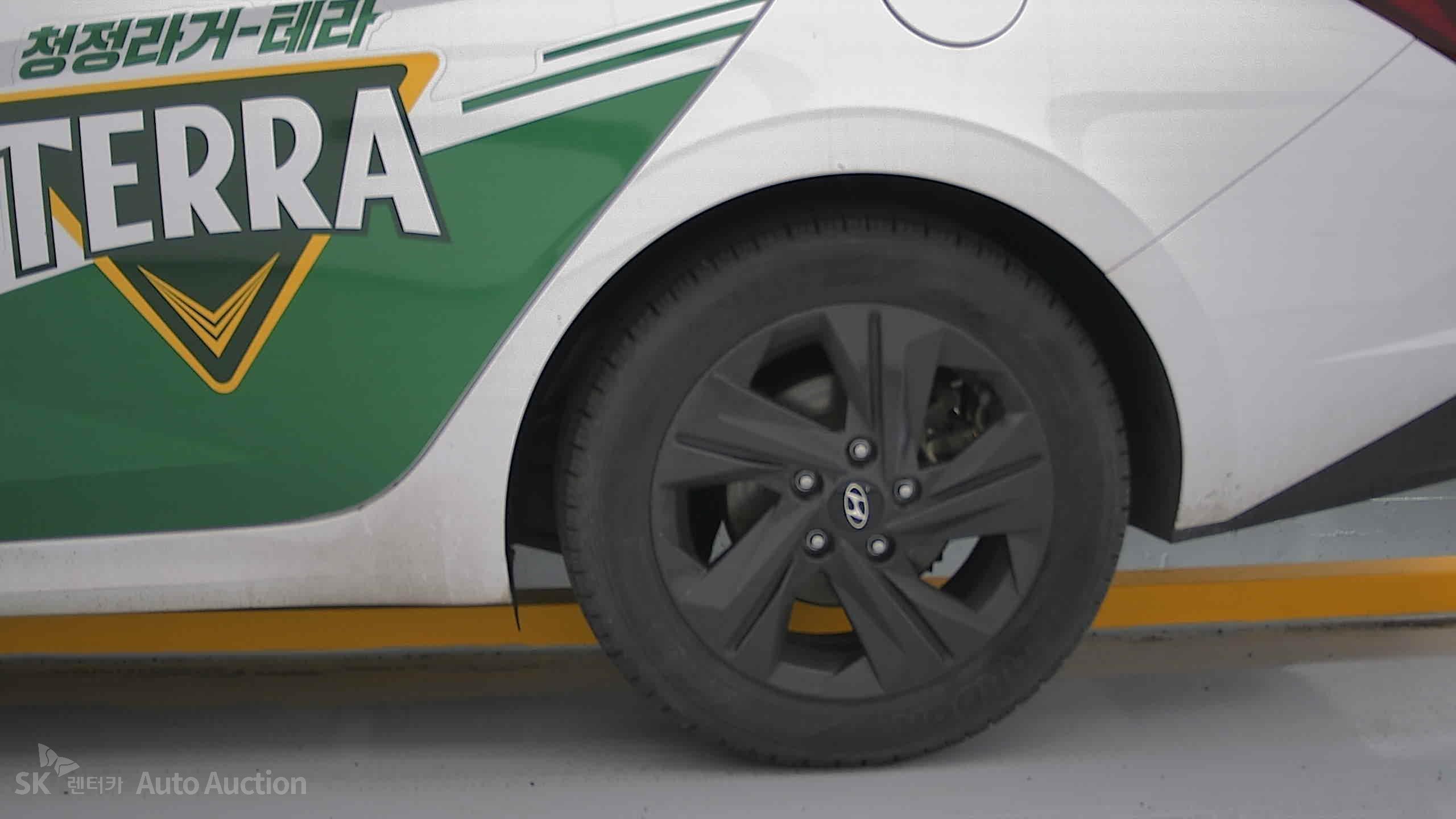 2023 - hyundai avante