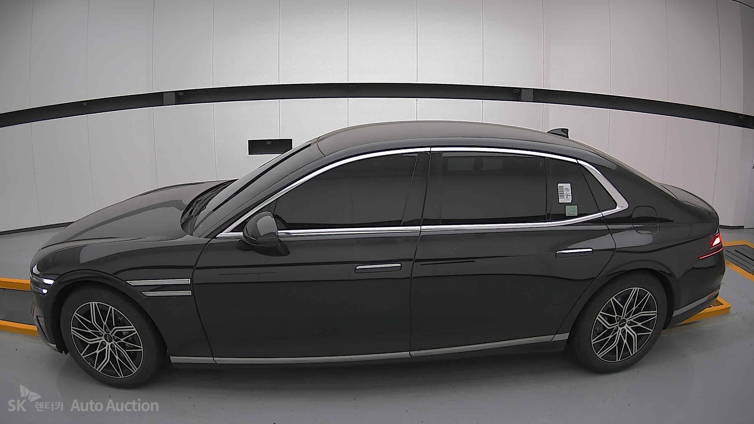 2023 - genesis g90