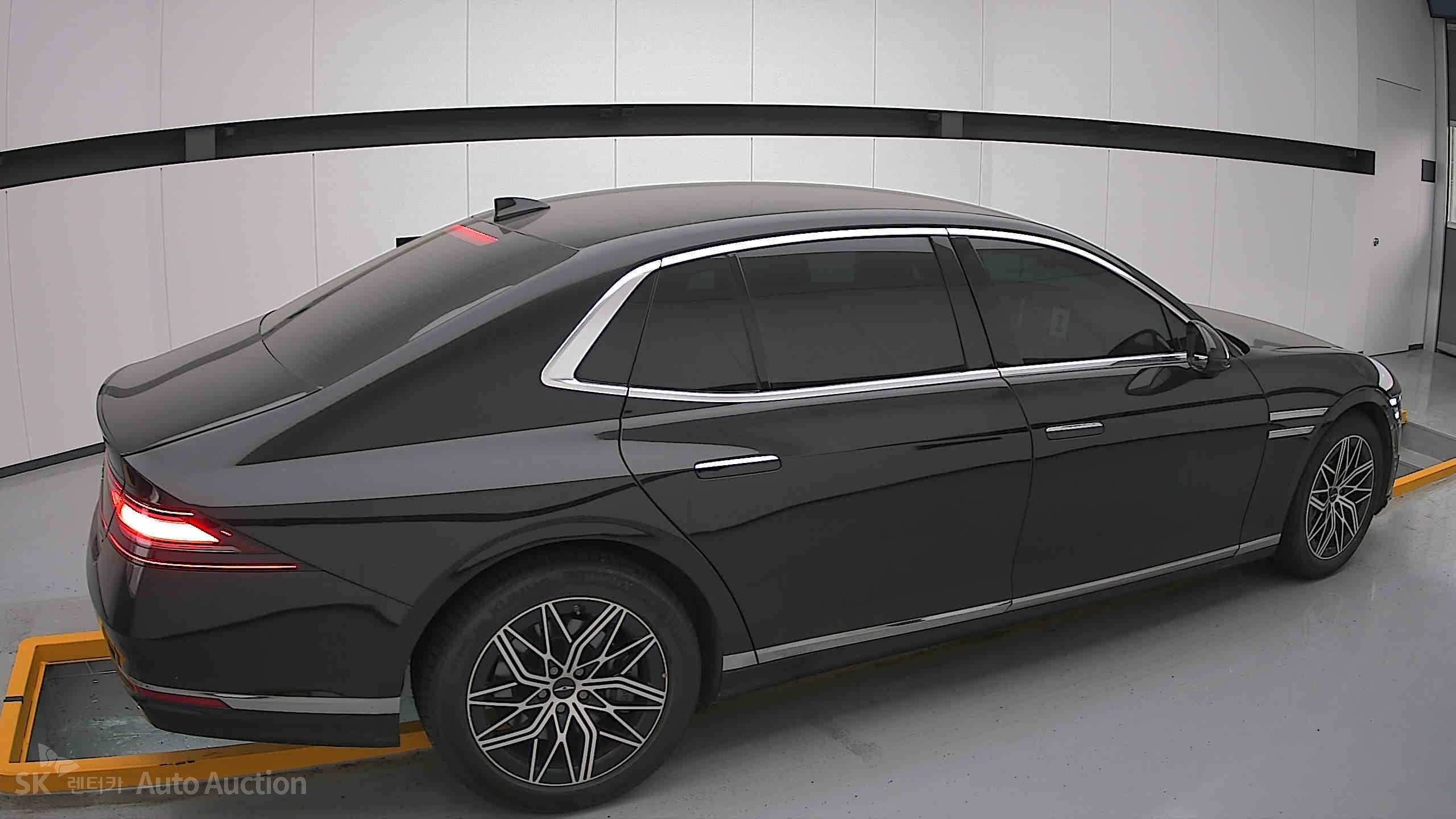 2023 - genesis g90