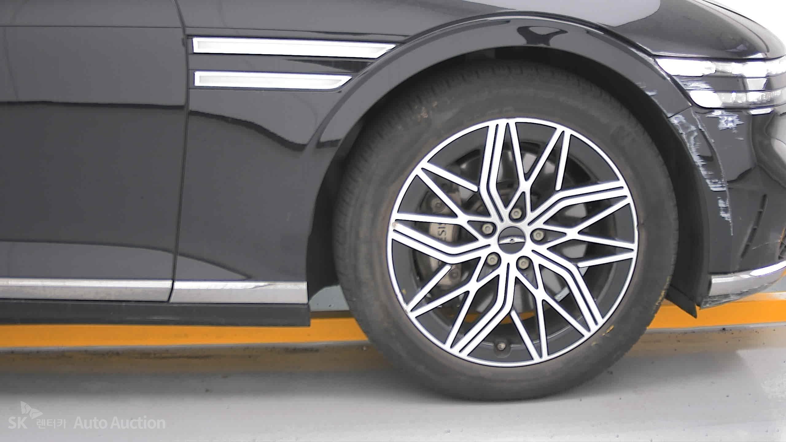 2023 - genesis g90