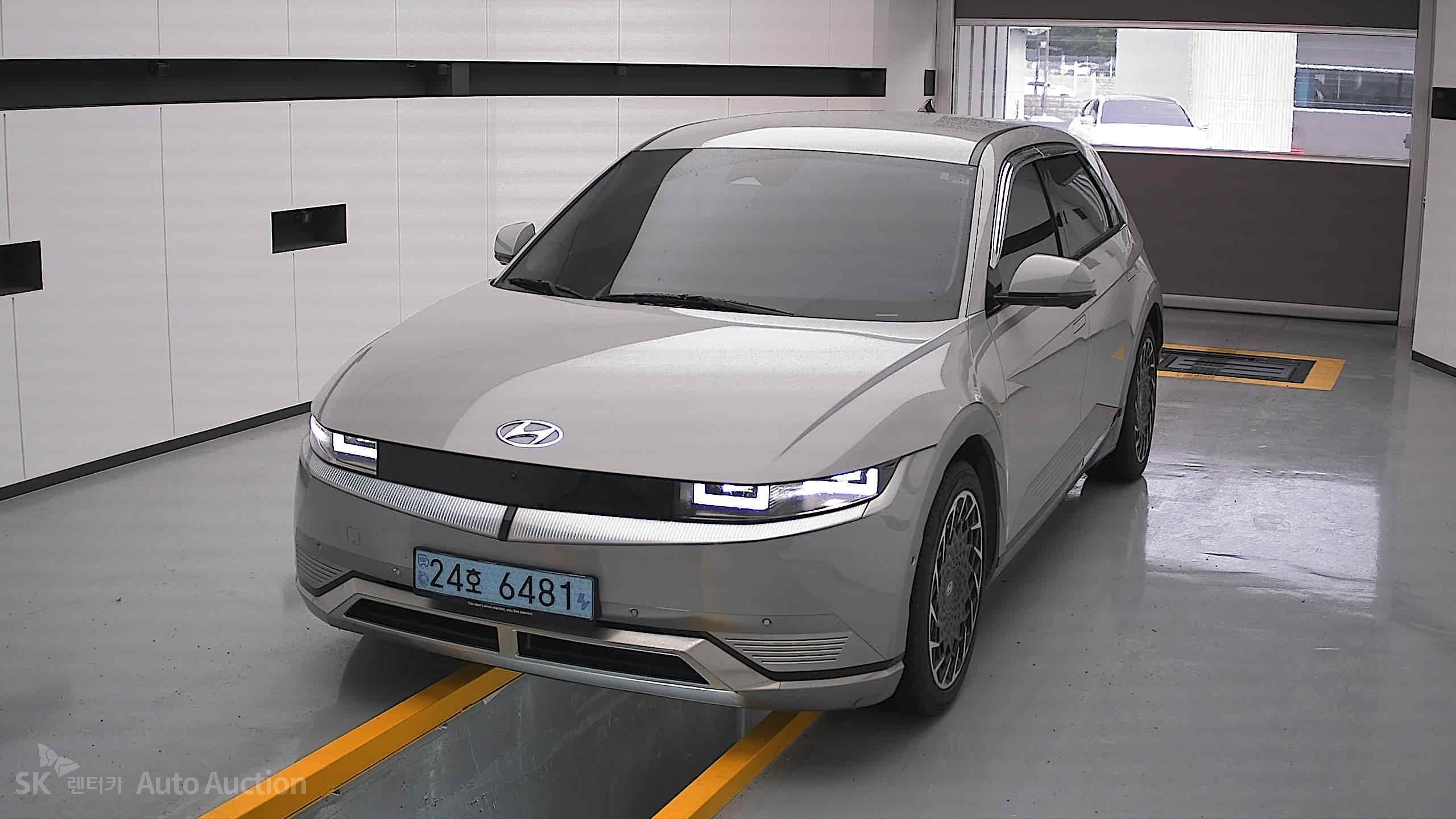2022 - hyundai ioniq