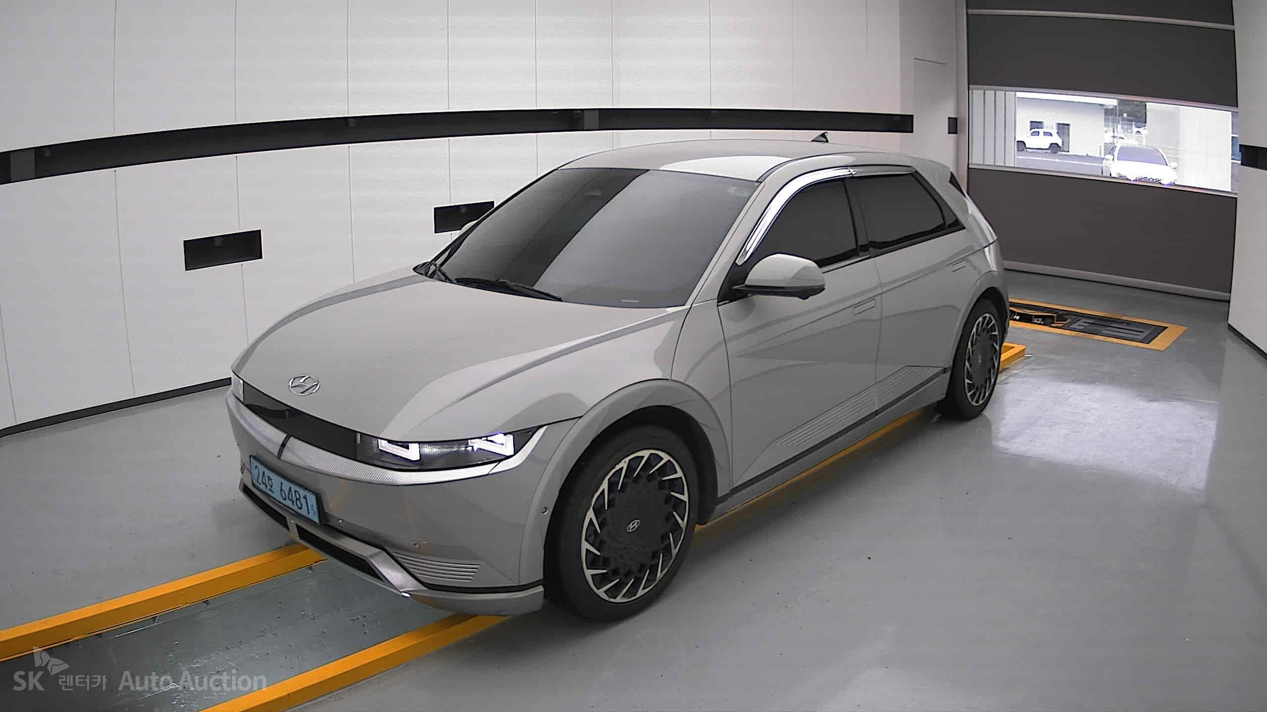 2022 - hyundai ioniq