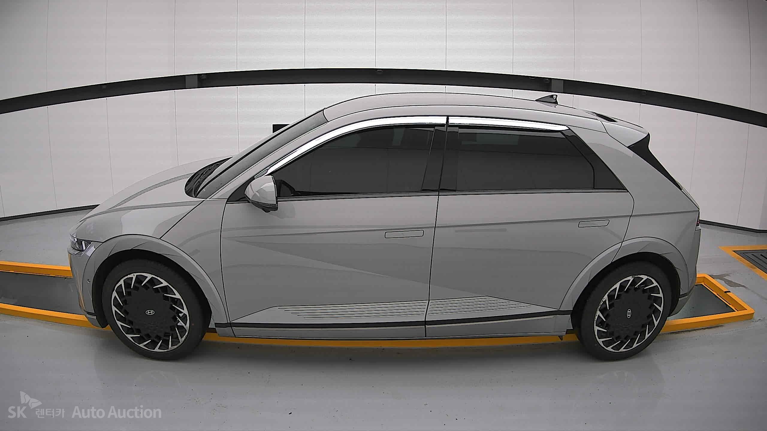 2022 - hyundai ioniq