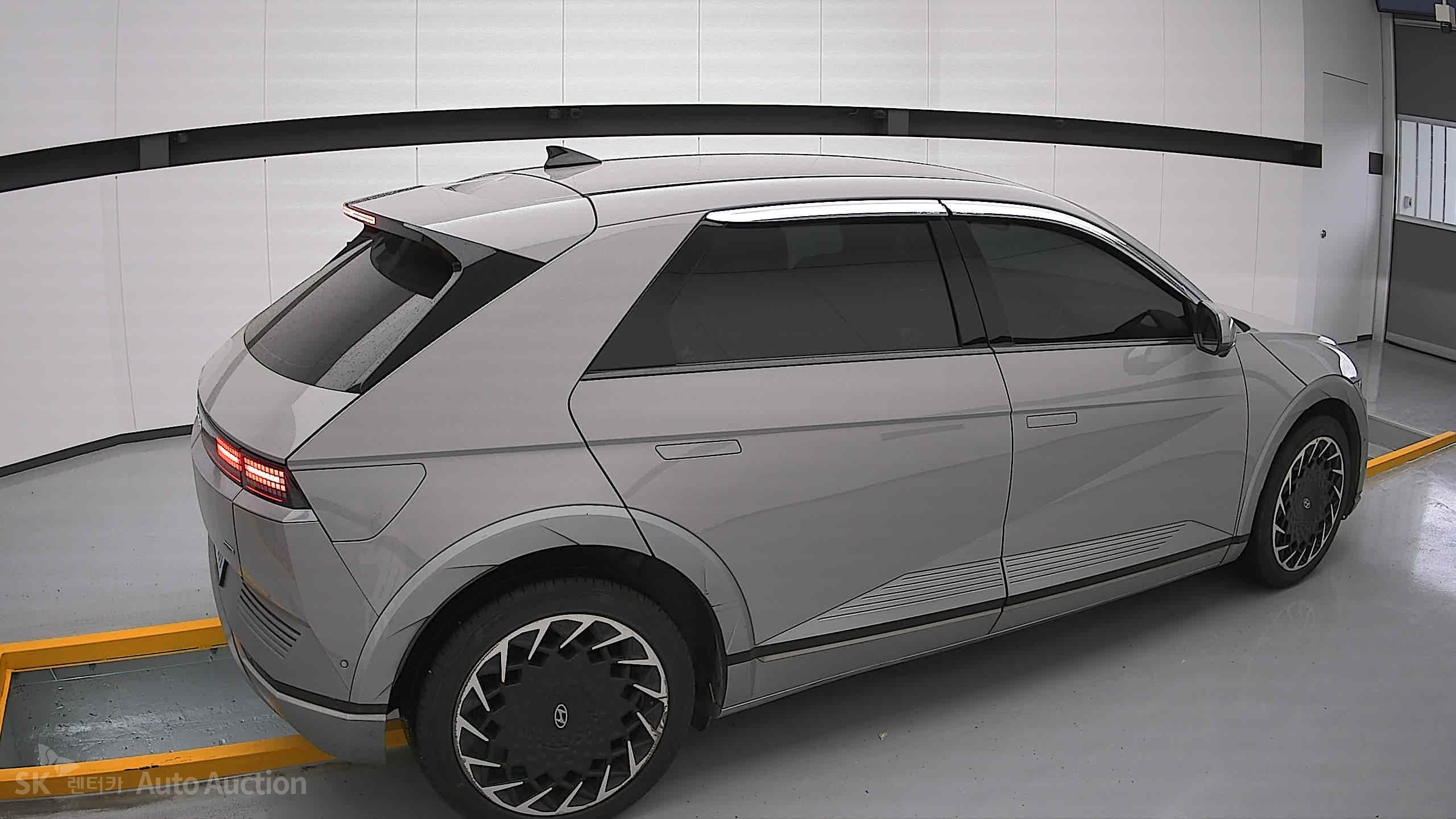 2022 - hyundai ioniq