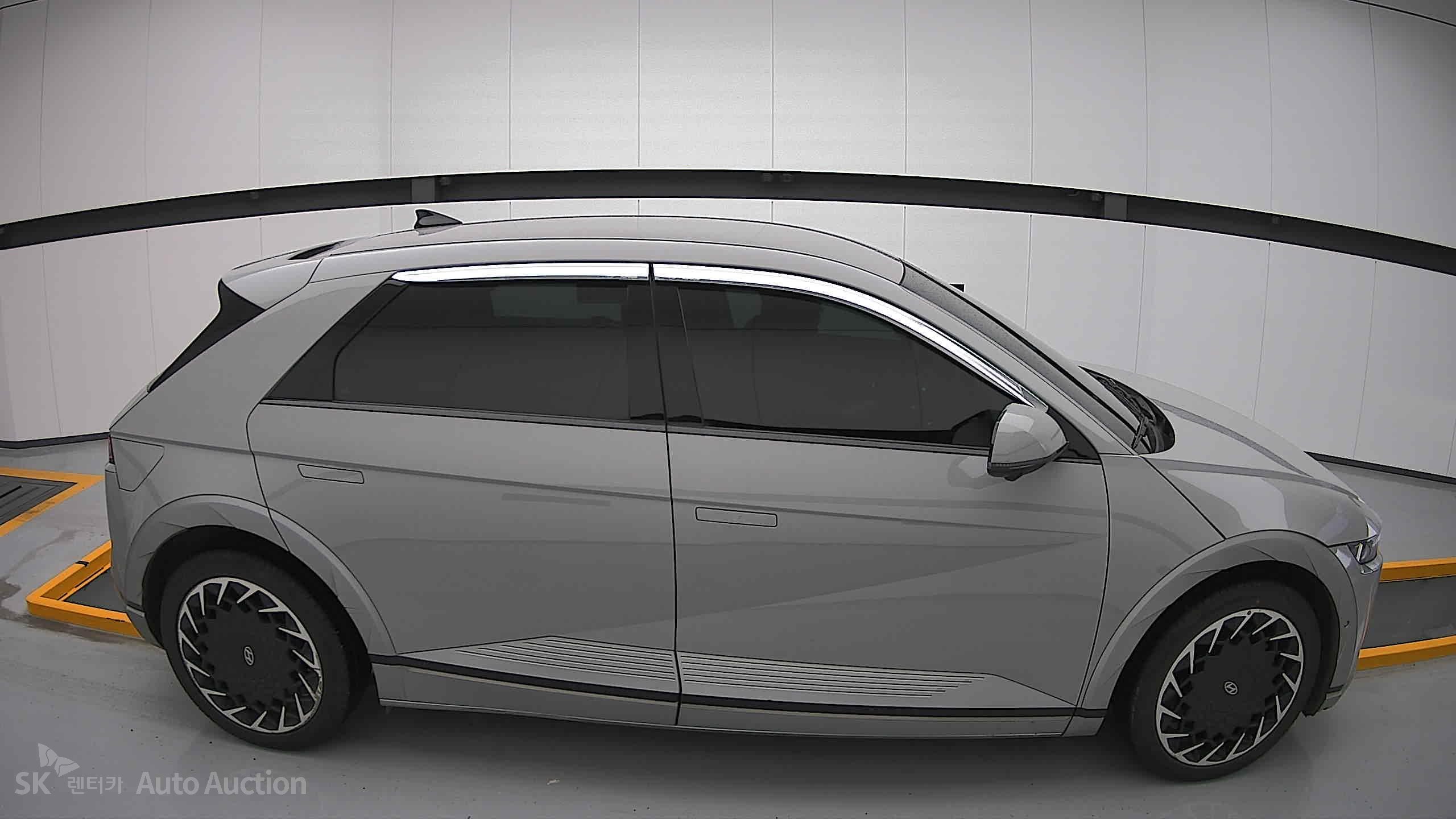 2022 - hyundai ioniq
