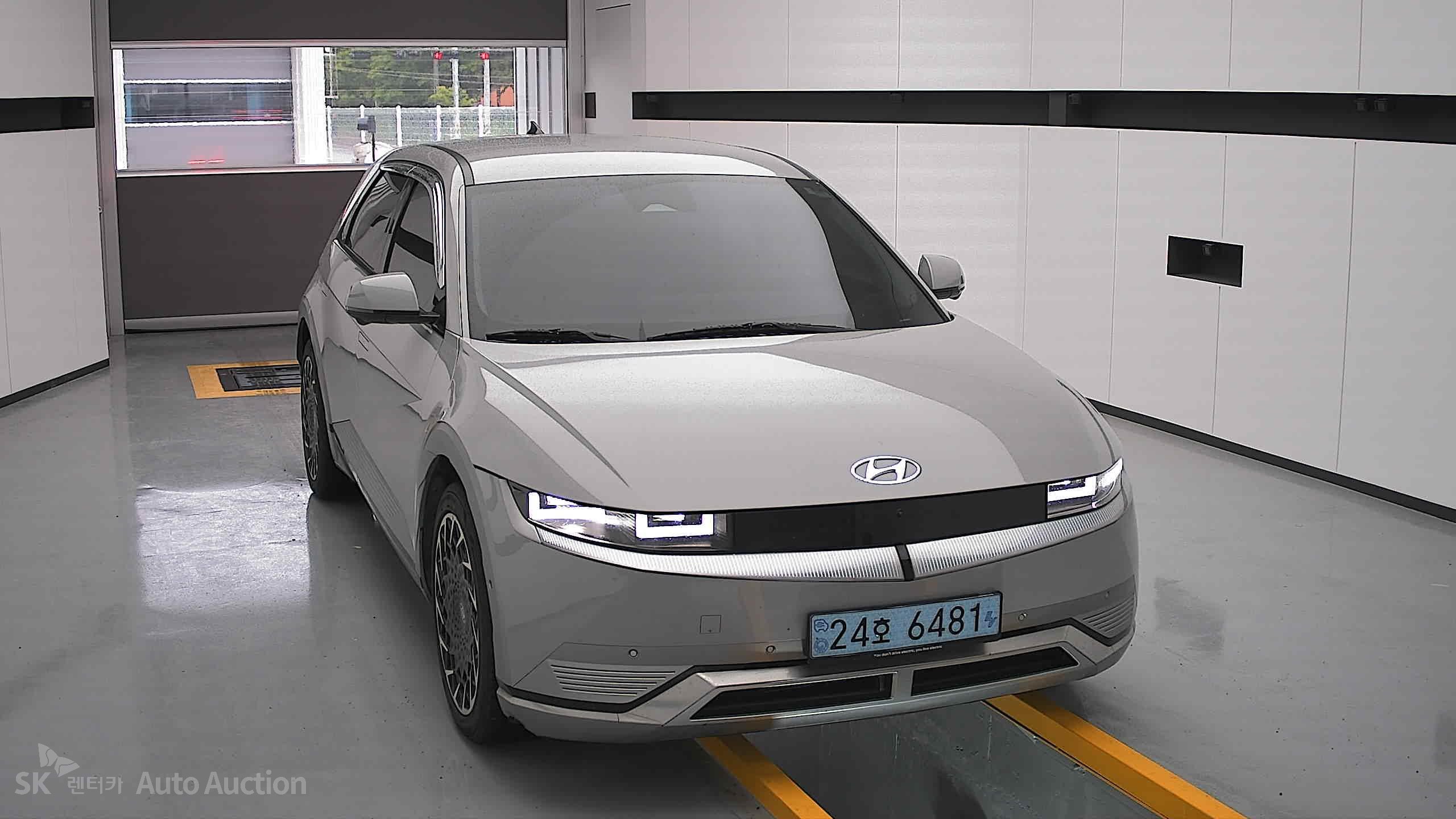 2022 - hyundai ioniq