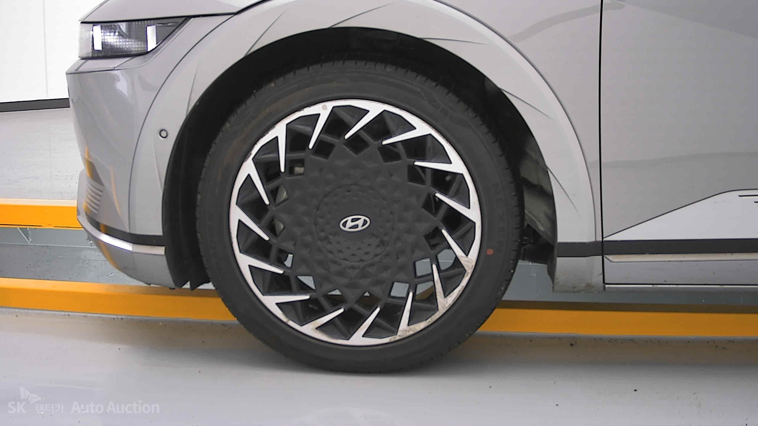 2022 - hyundai ioniq
