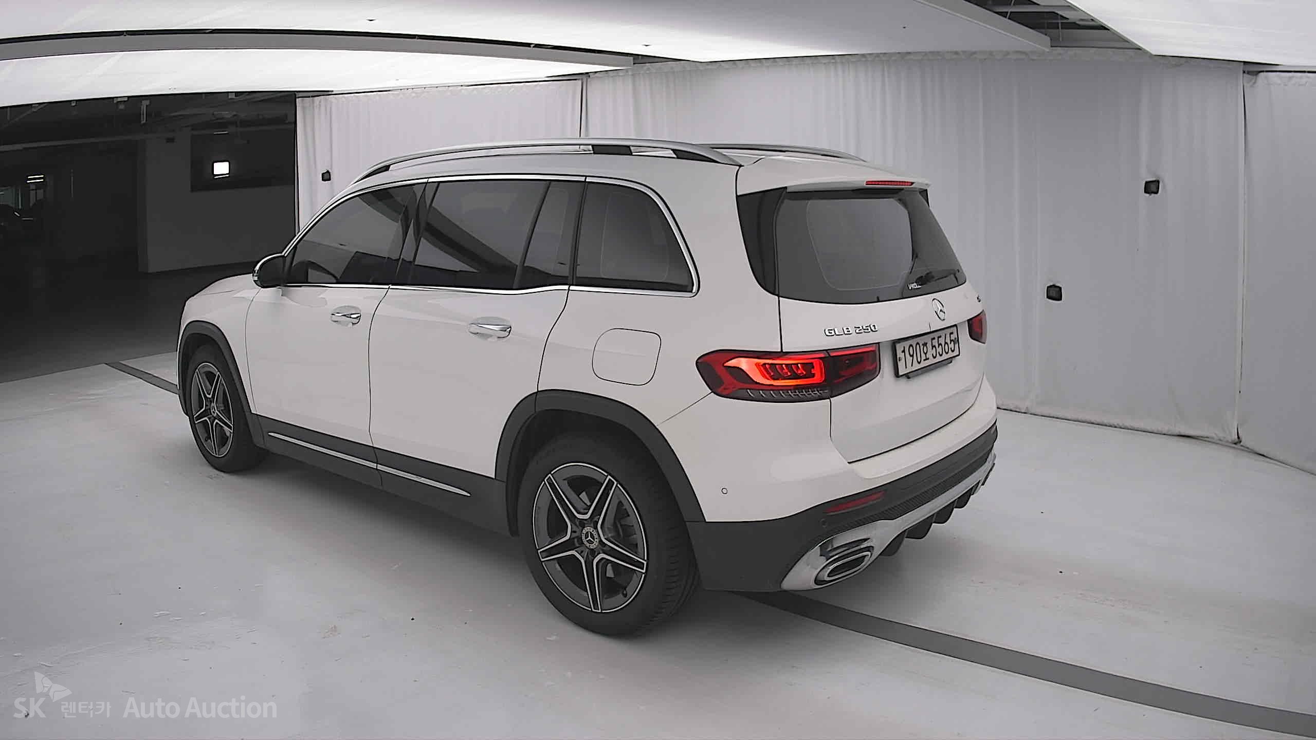 2022 - mercedes-benz glb 250