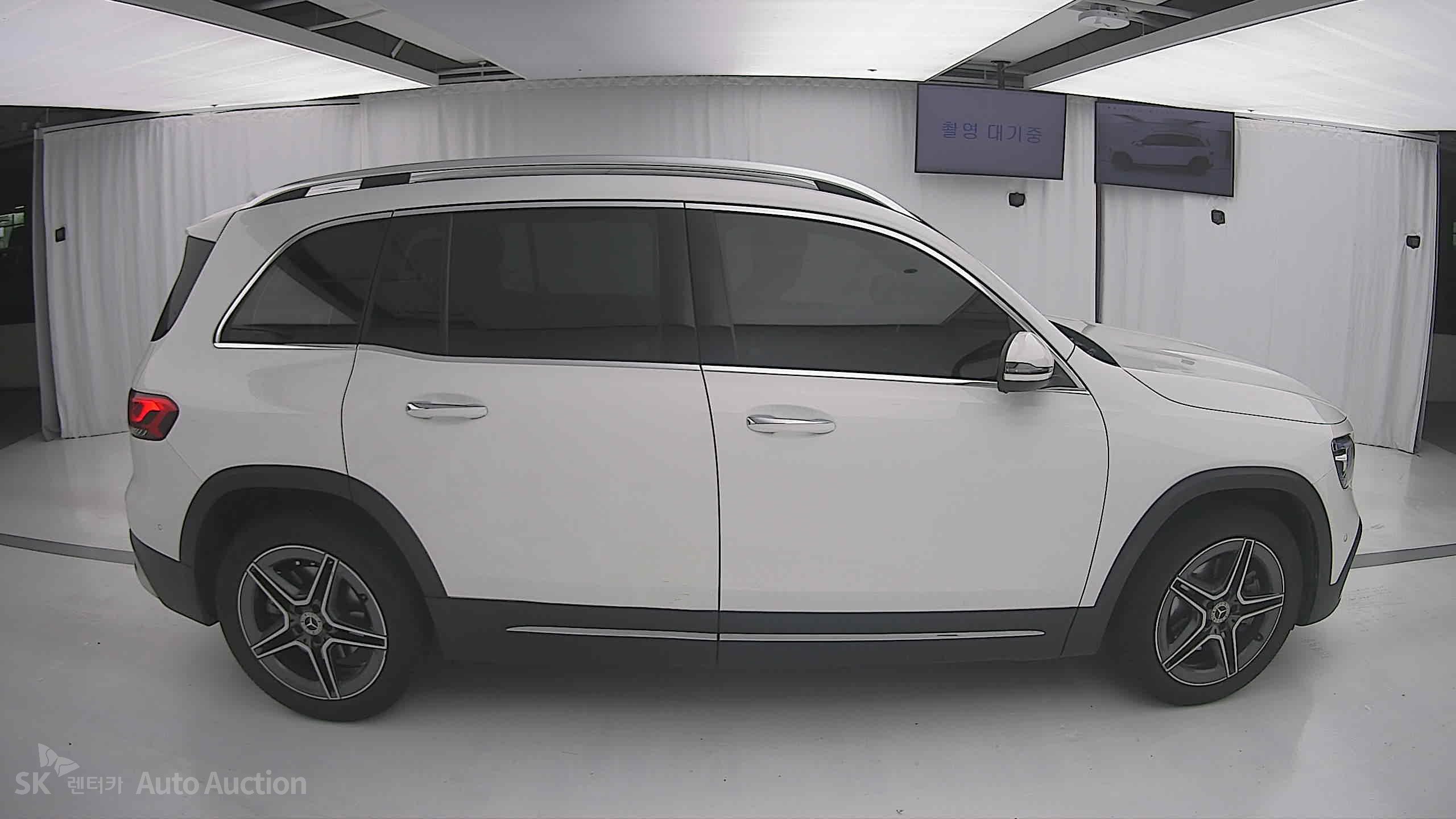 2022 - mercedes-benz glb 250