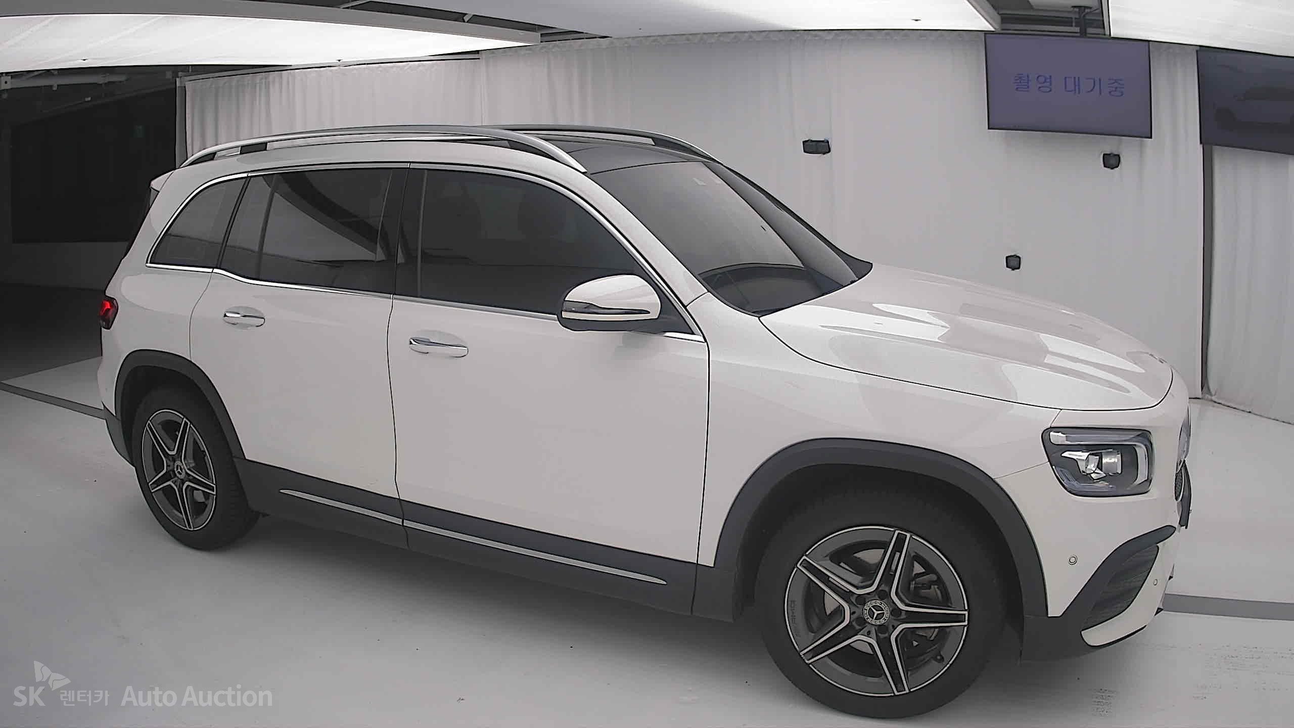 2022 - mercedes-benz glb 250