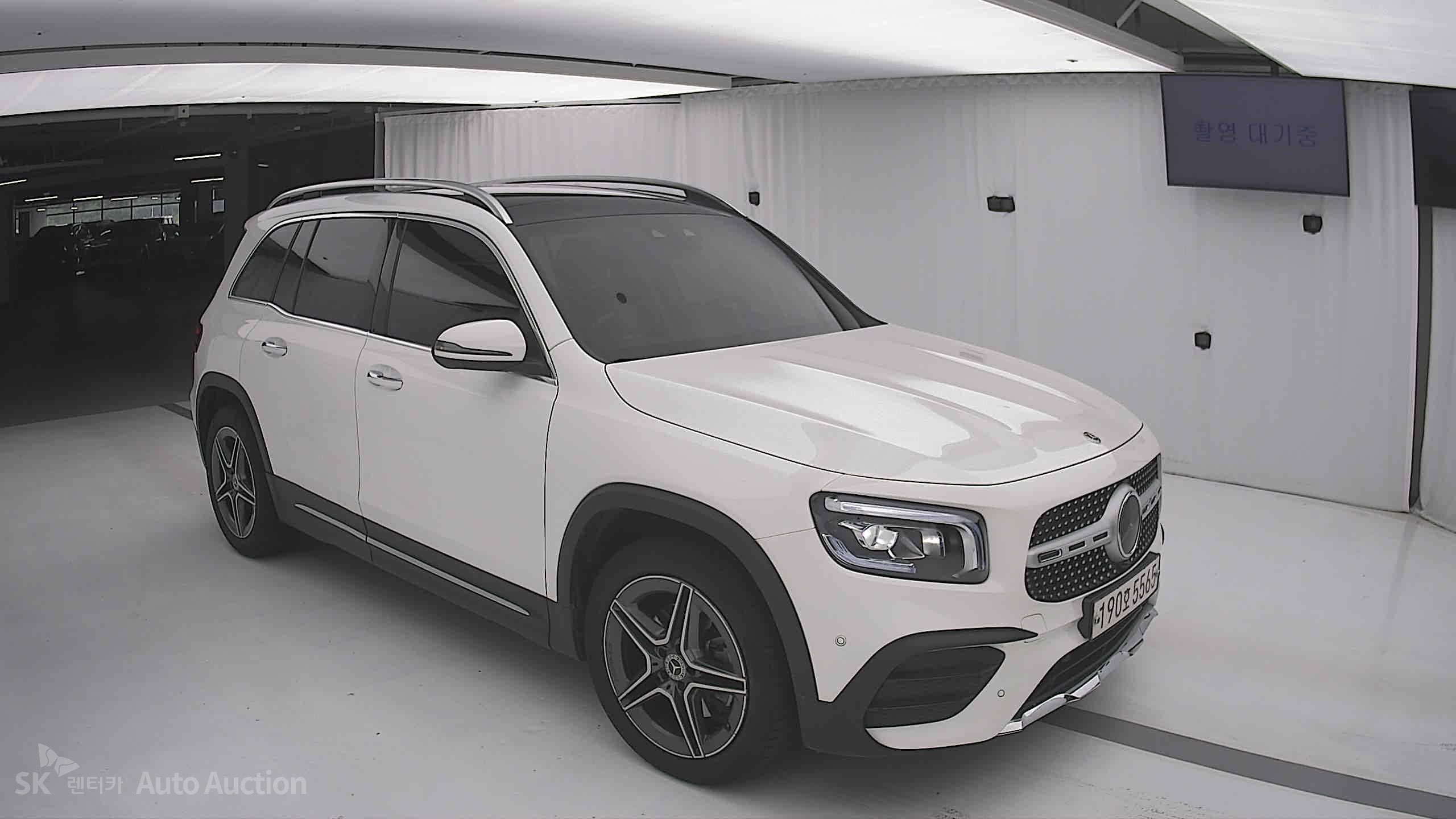 2022 - mercedes-benz glb 250