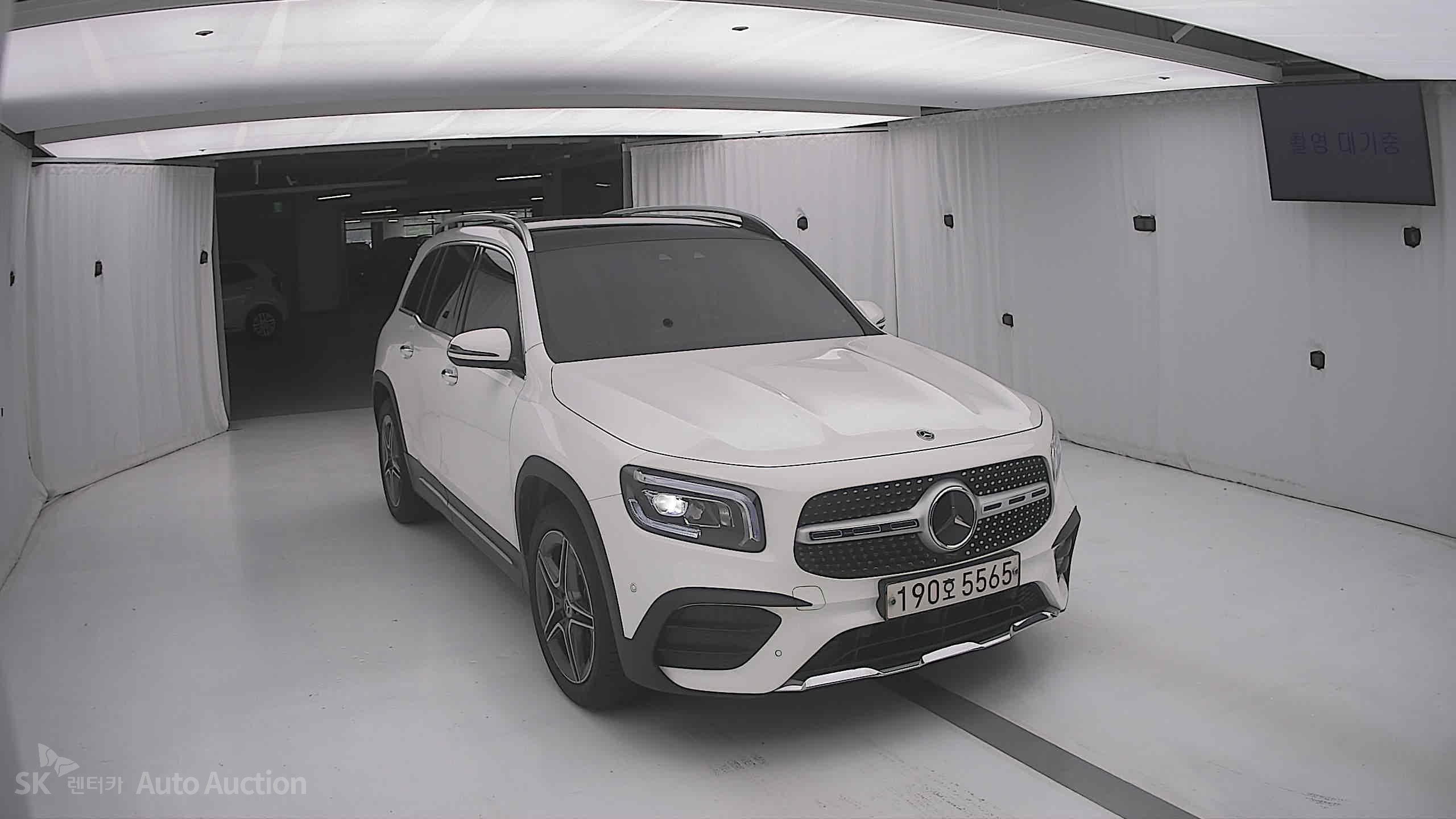 2022 - mercedes-benz glb 250