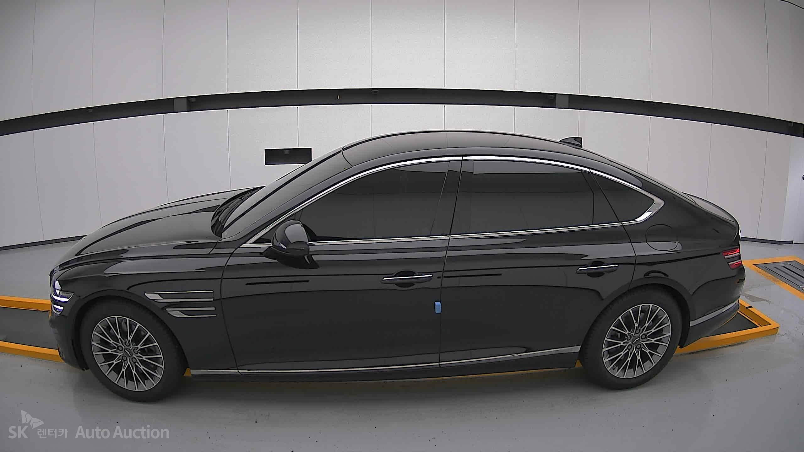 2022 - genesis g80