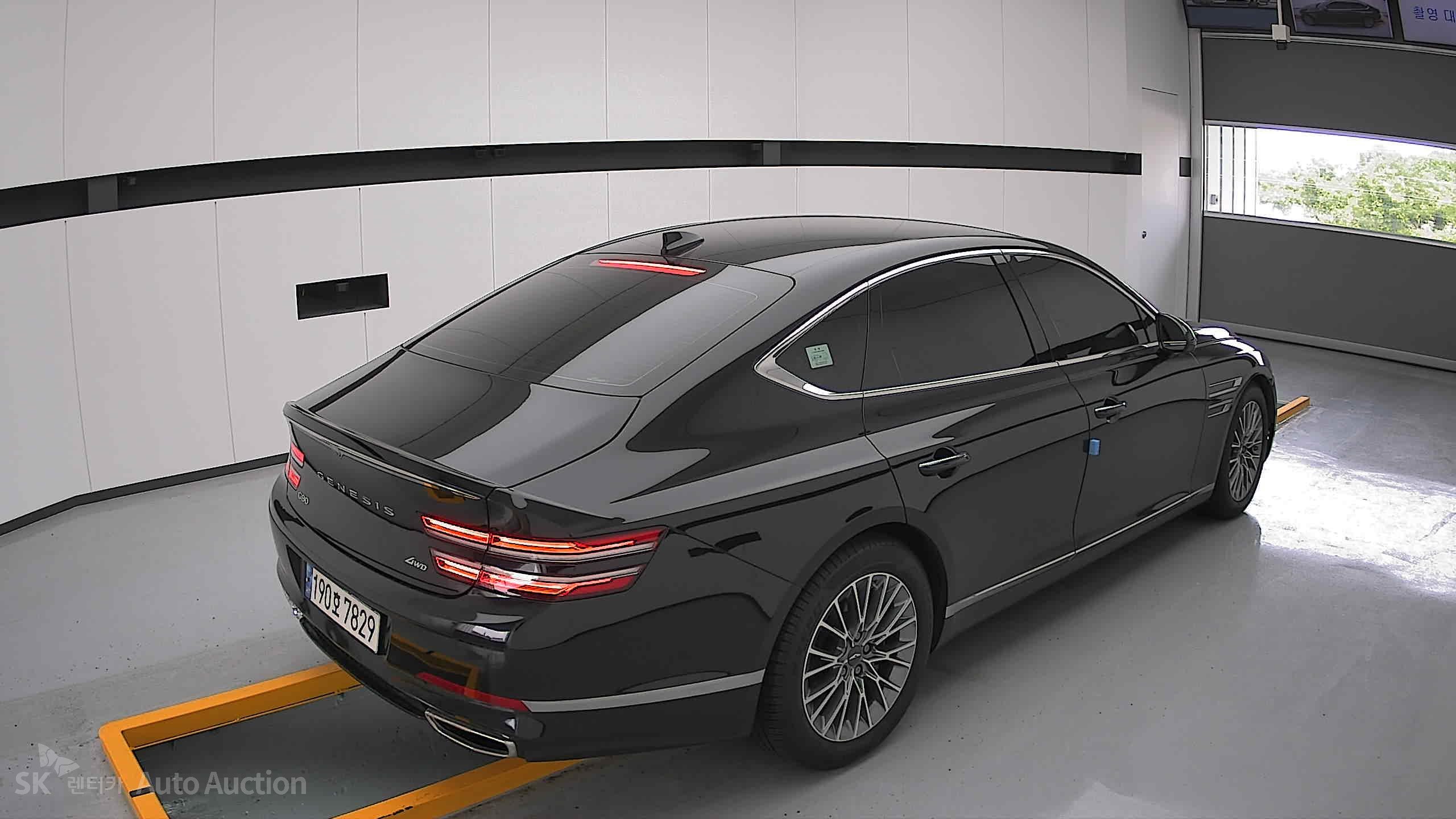 2022 - genesis g80