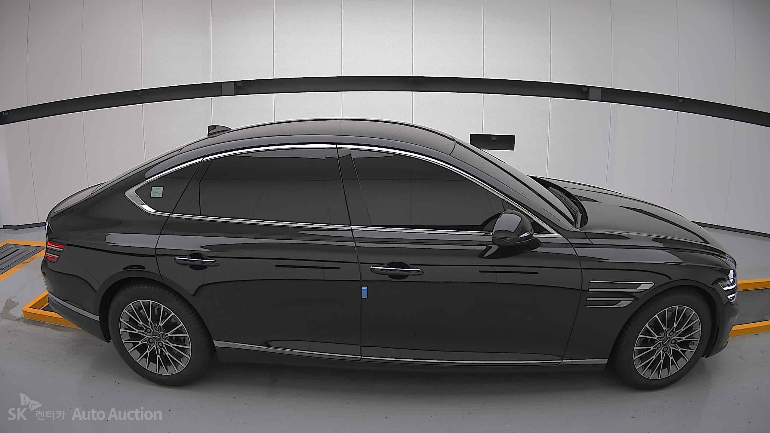 2022 - genesis g80