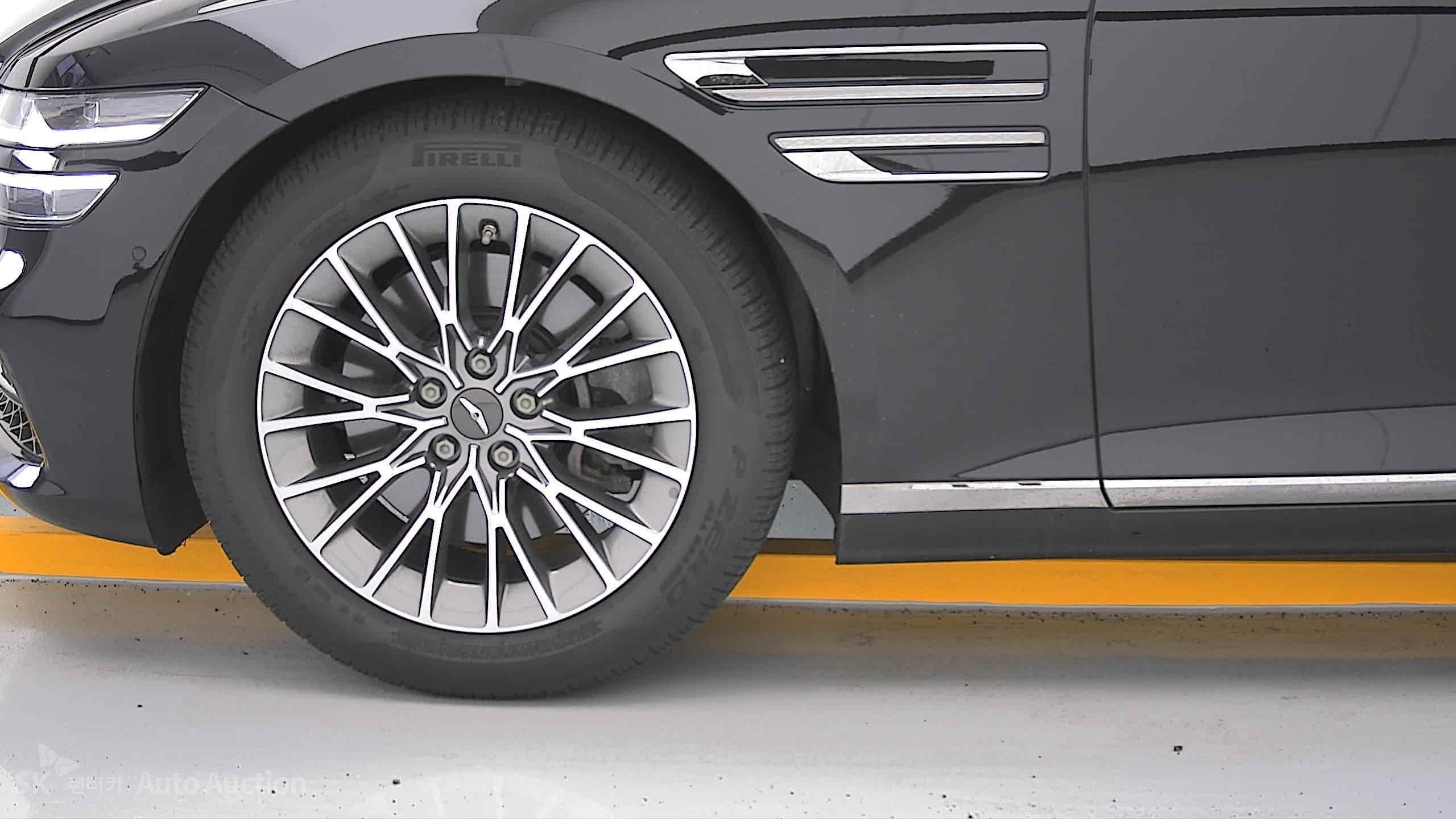 2022 - genesis g80