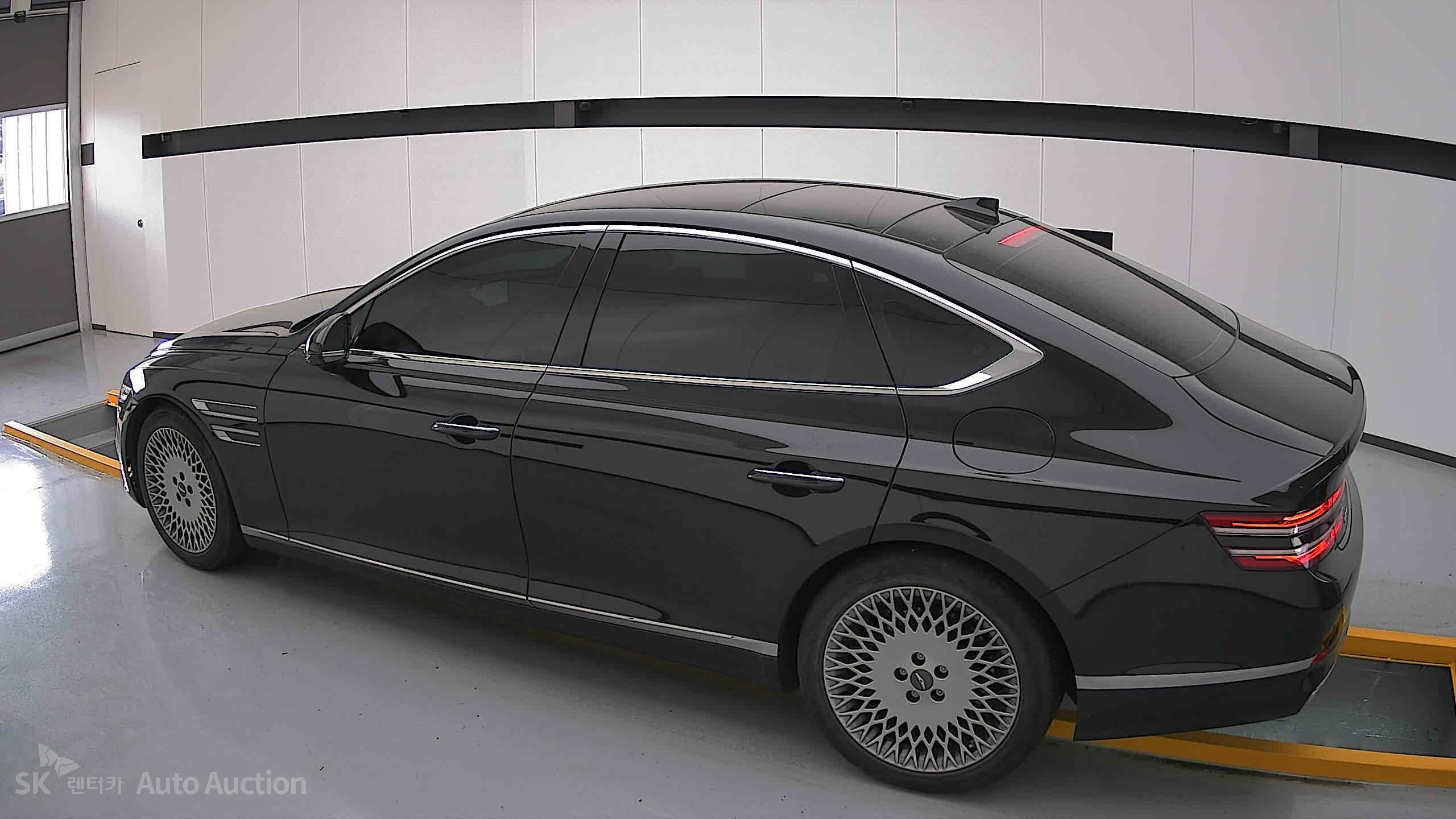 2022 - genesis g80