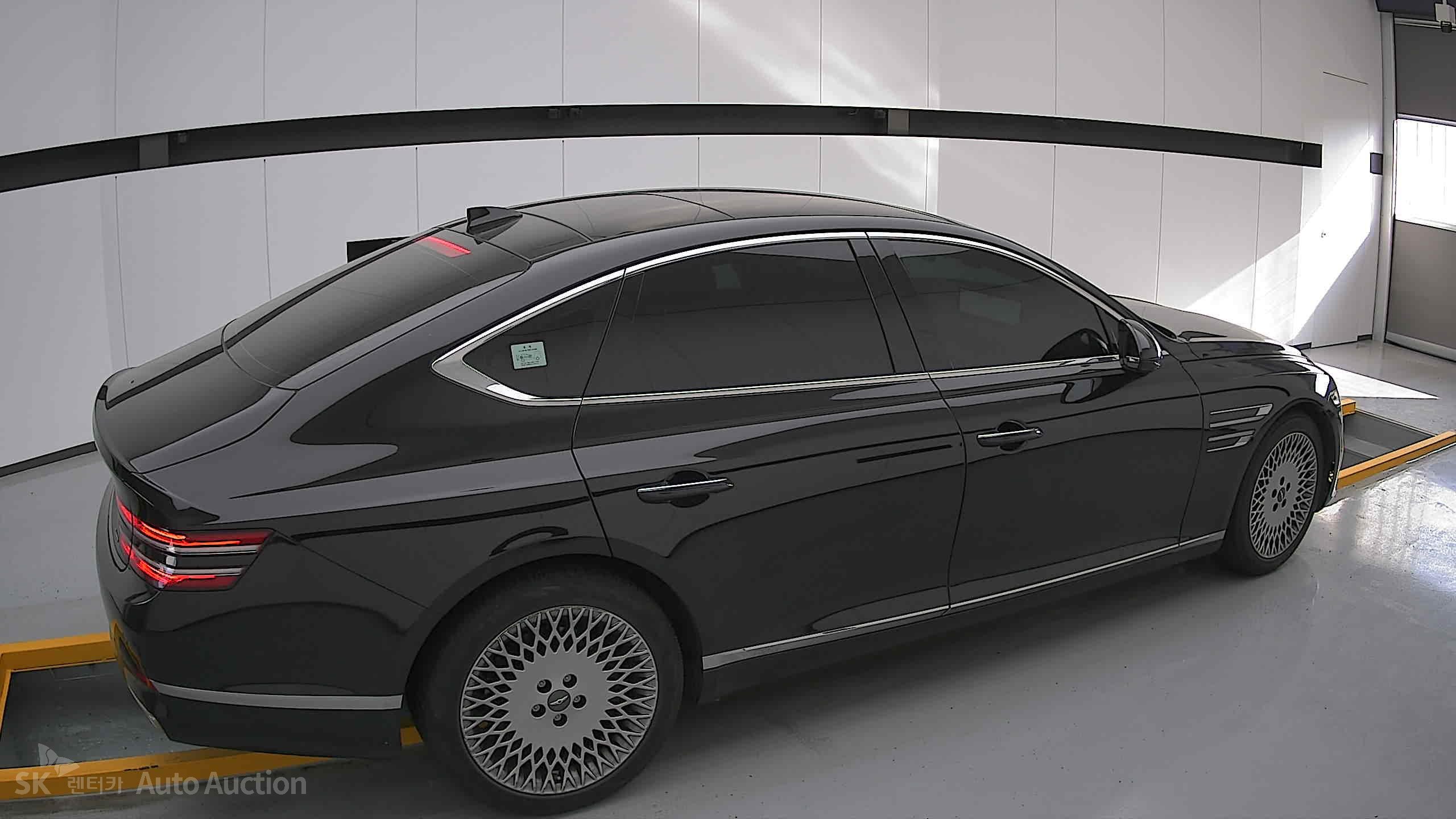 2022 - genesis g80