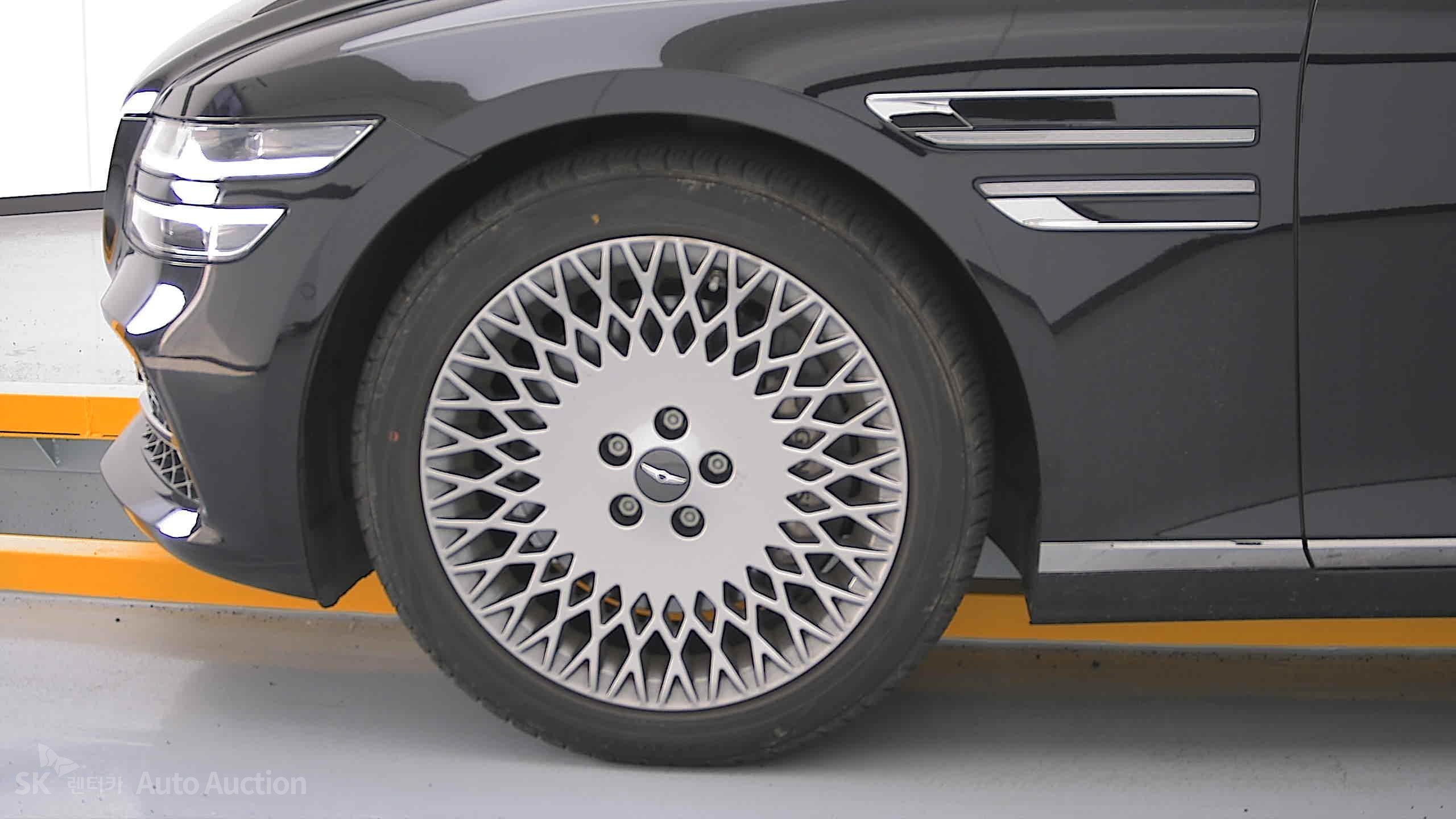 2022 - genesis g80