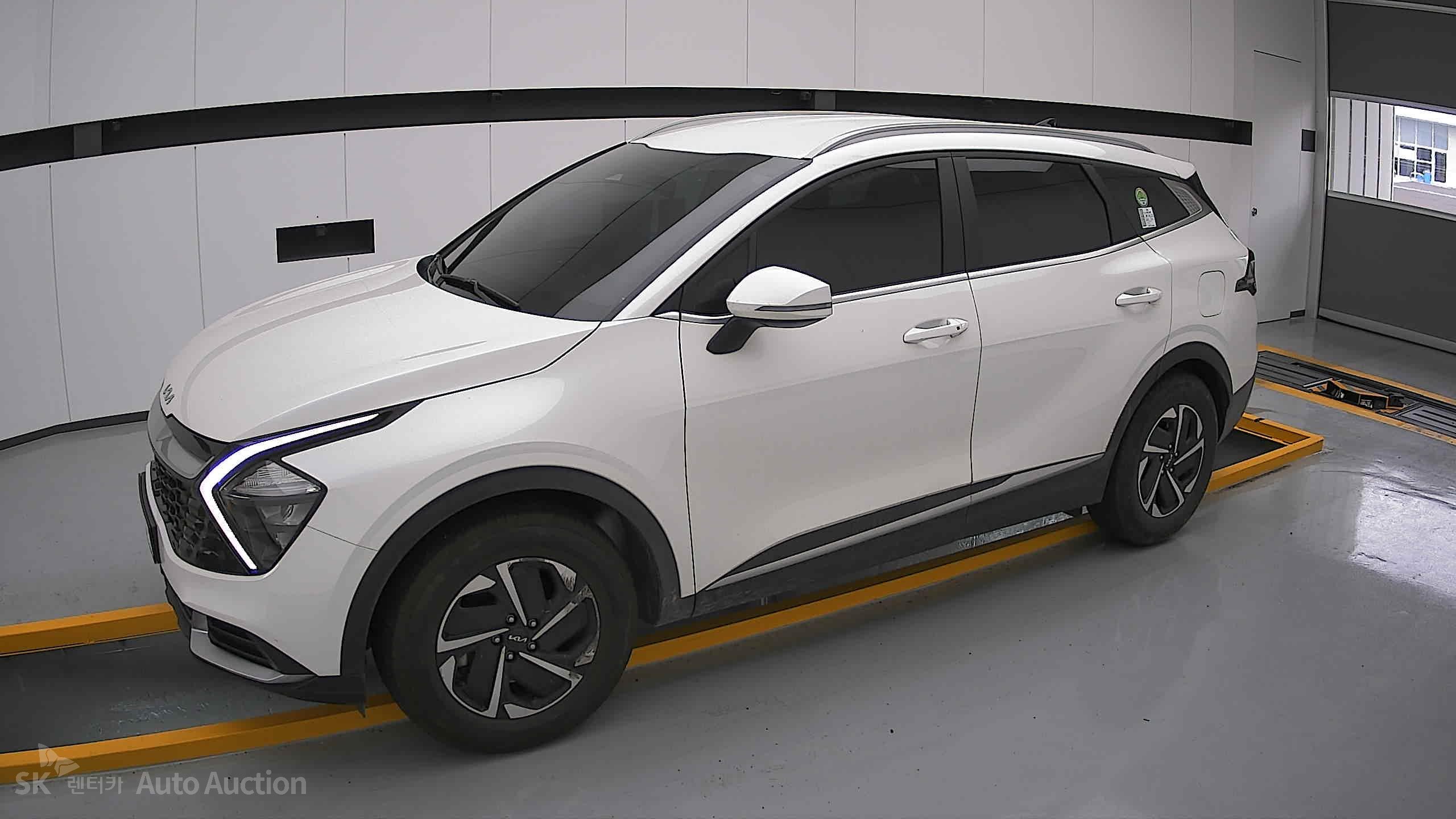 2023 - kia sportage