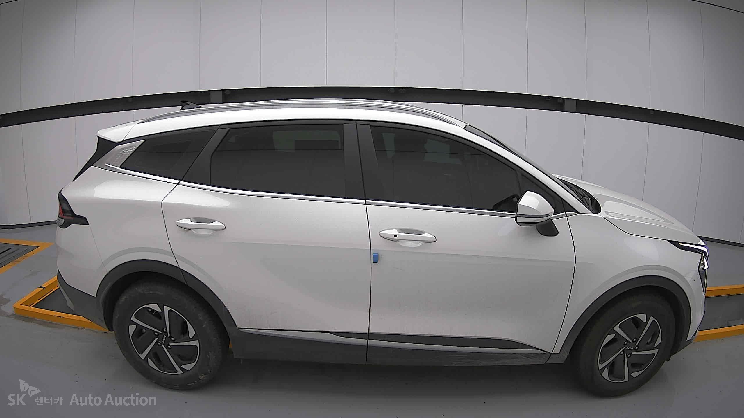 2023 - kia sportage