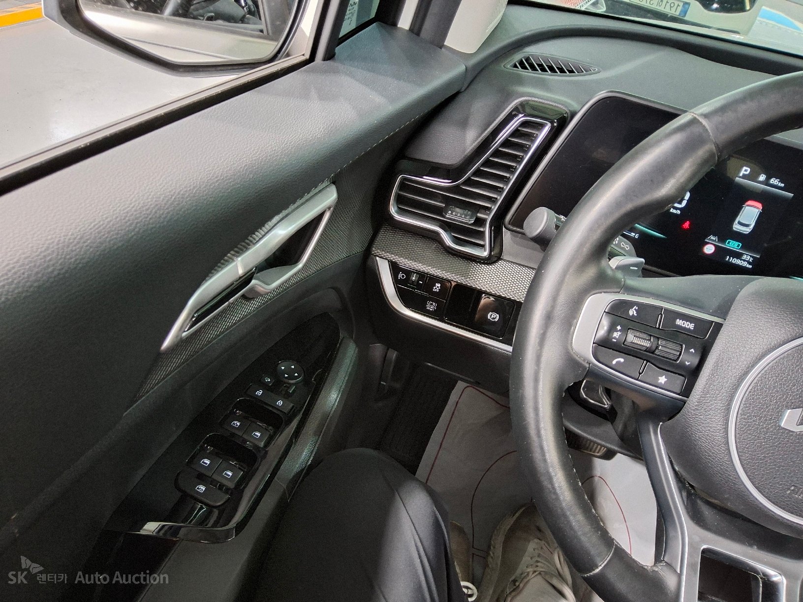 2023 - kia sportage