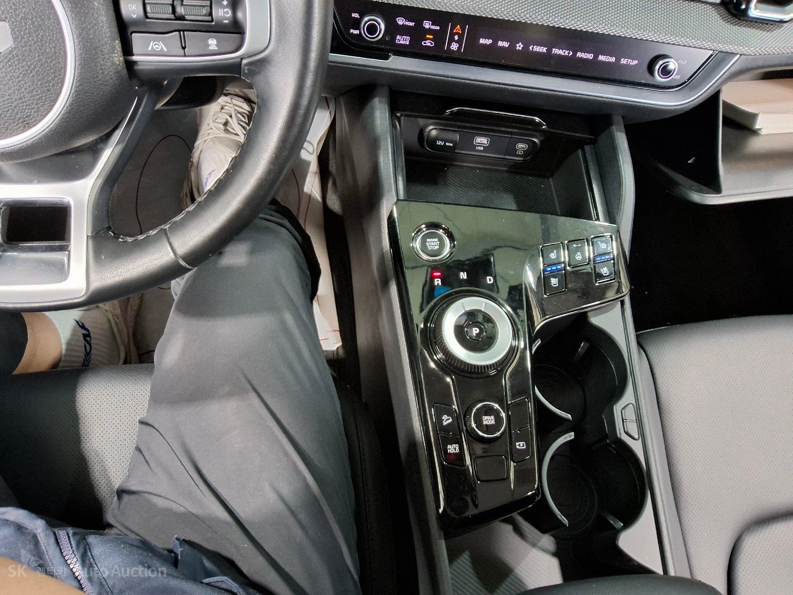 2023 - kia sportage