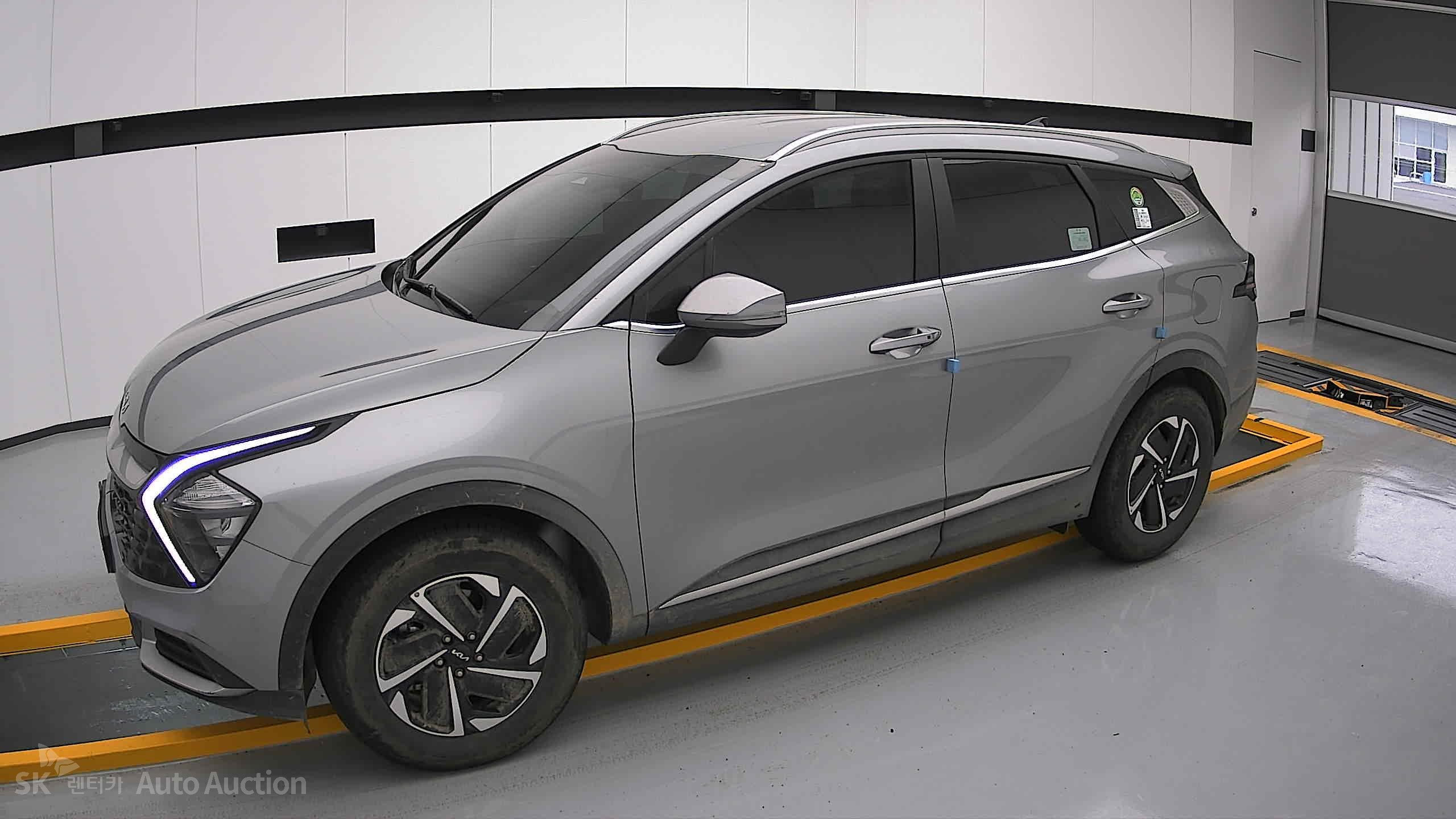 2023 - kia sportage