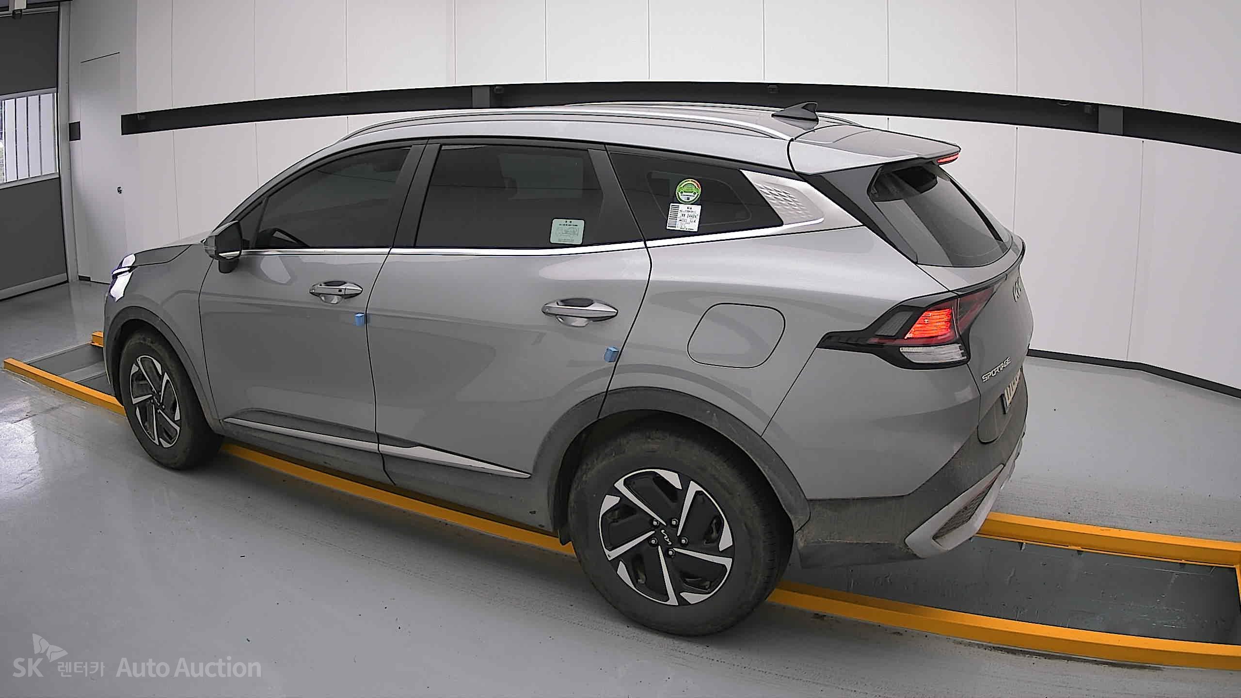 2023 - kia sportage