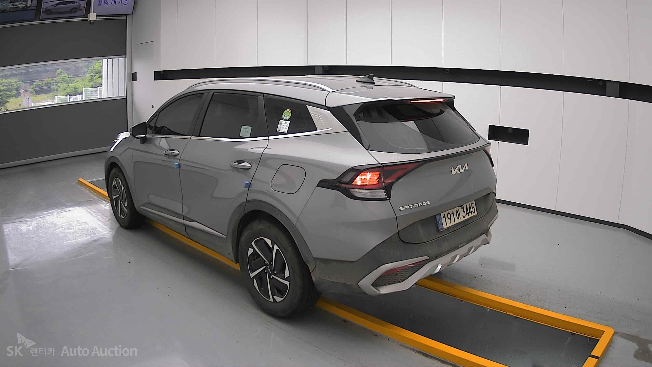 2023 - kia sportage
