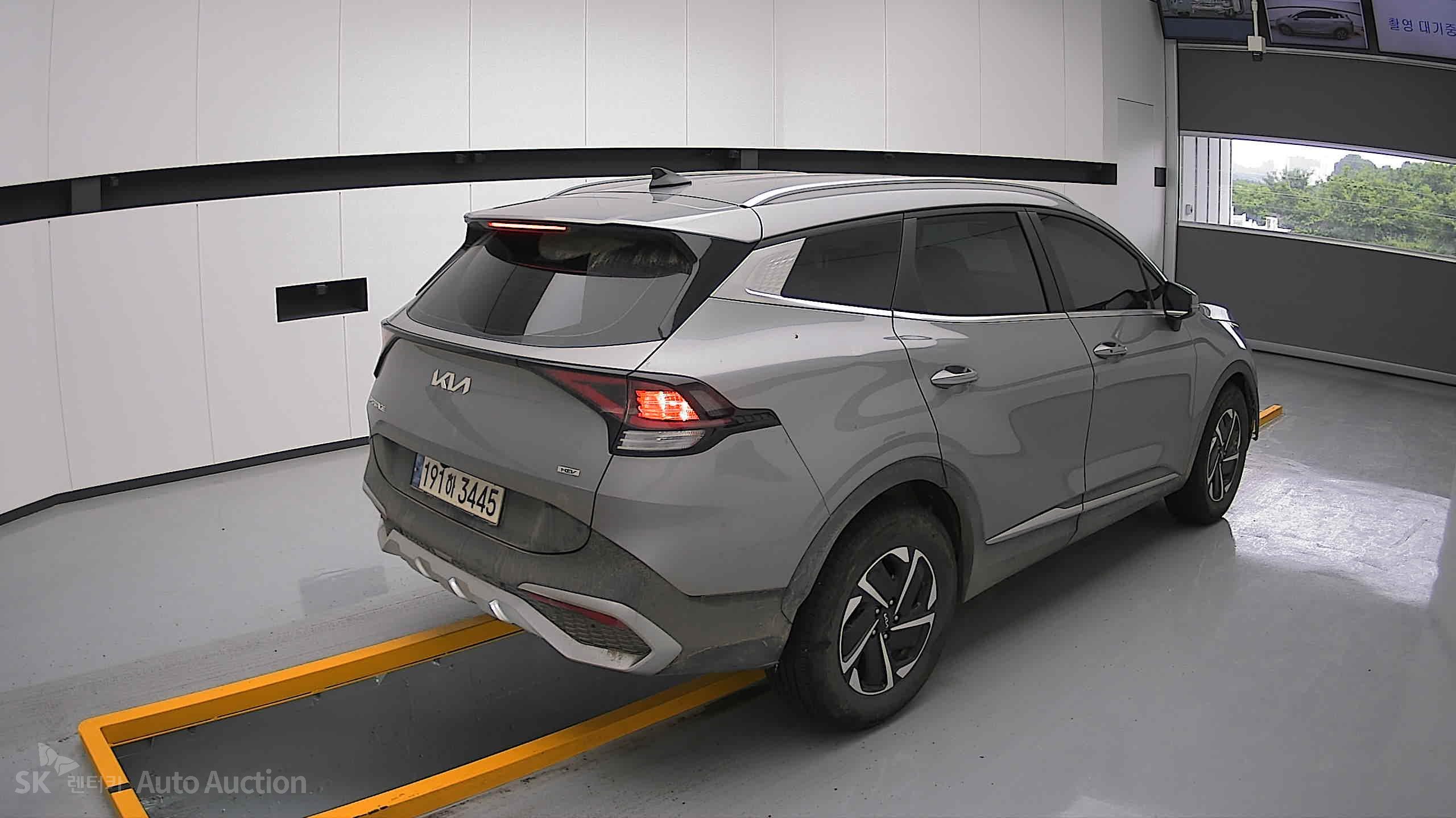 2023 - kia sportage