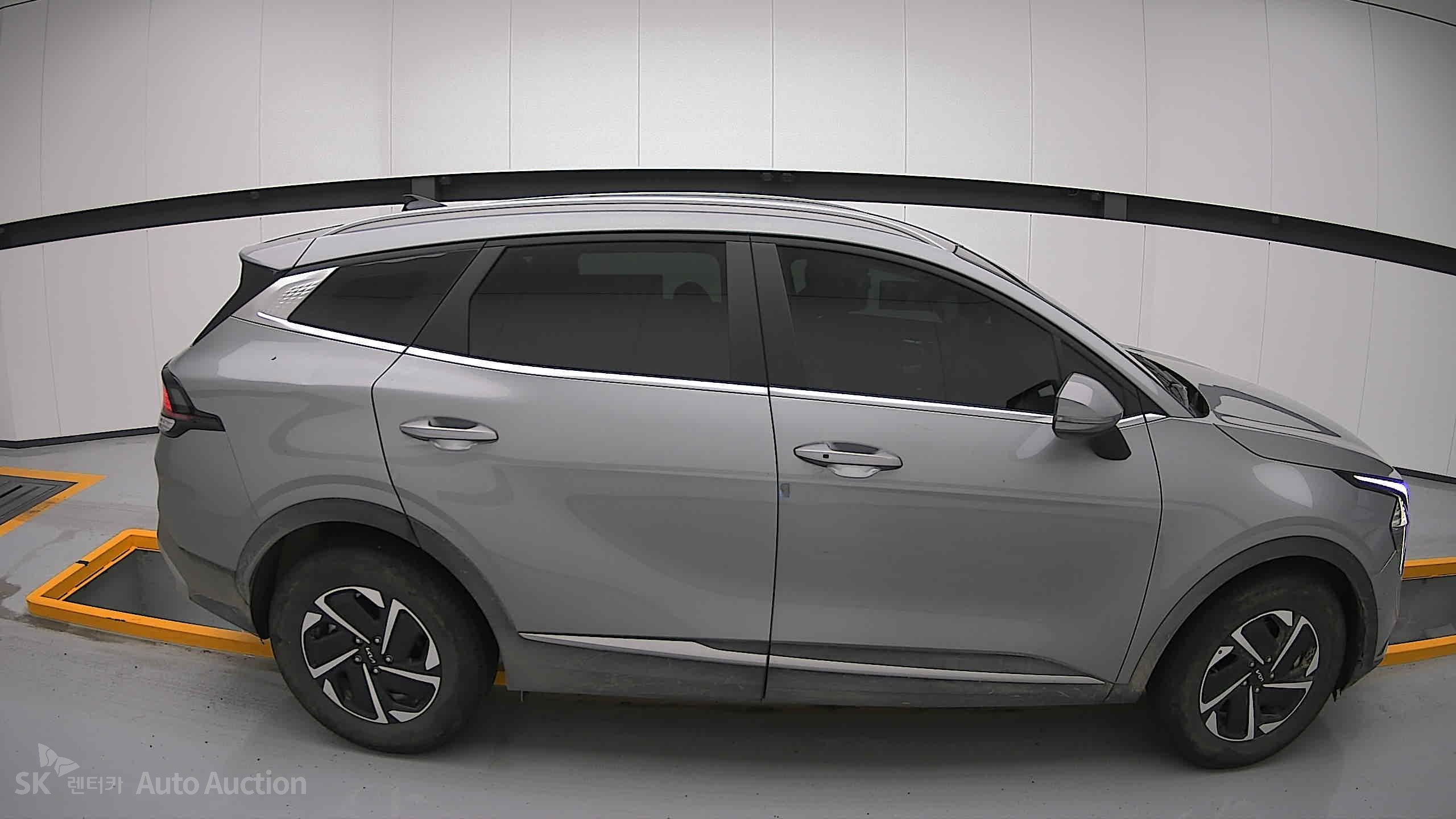 2023 - kia sportage
