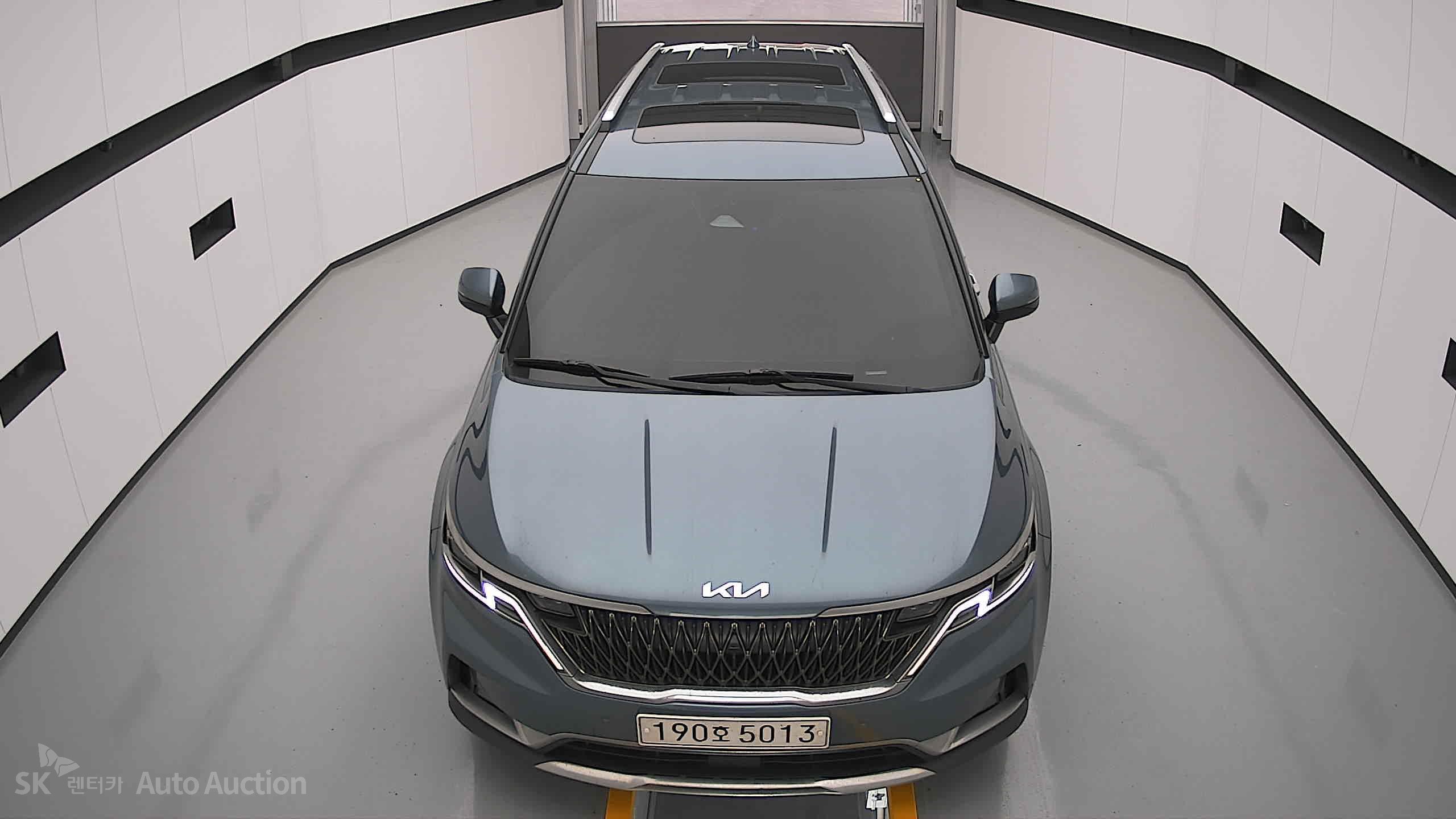 2023 - kia carnival