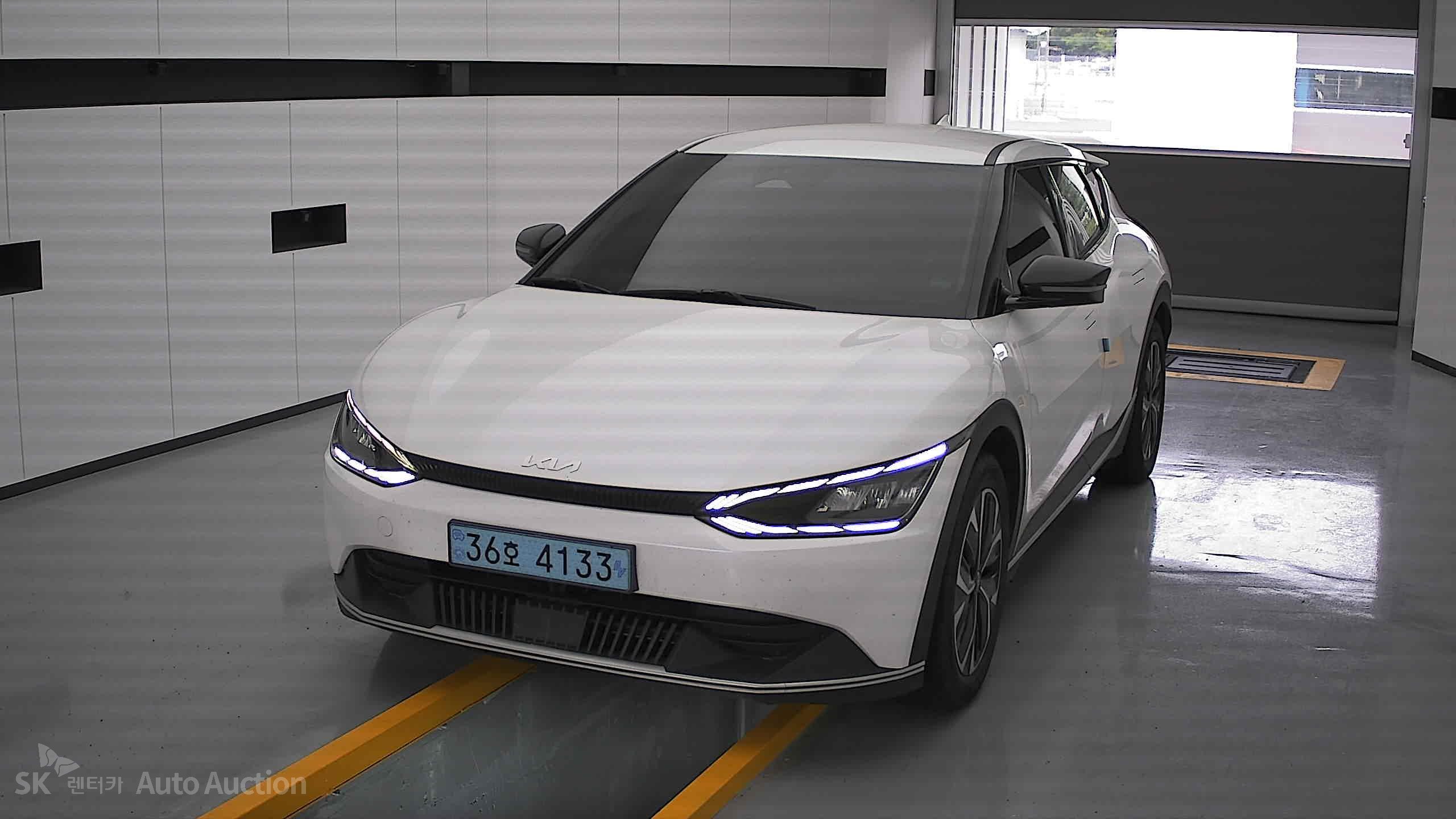2022 - kia ev6