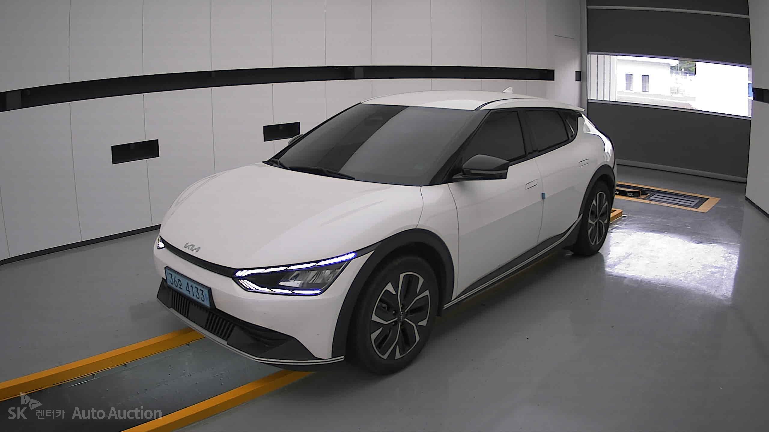 2022 - kia ev6