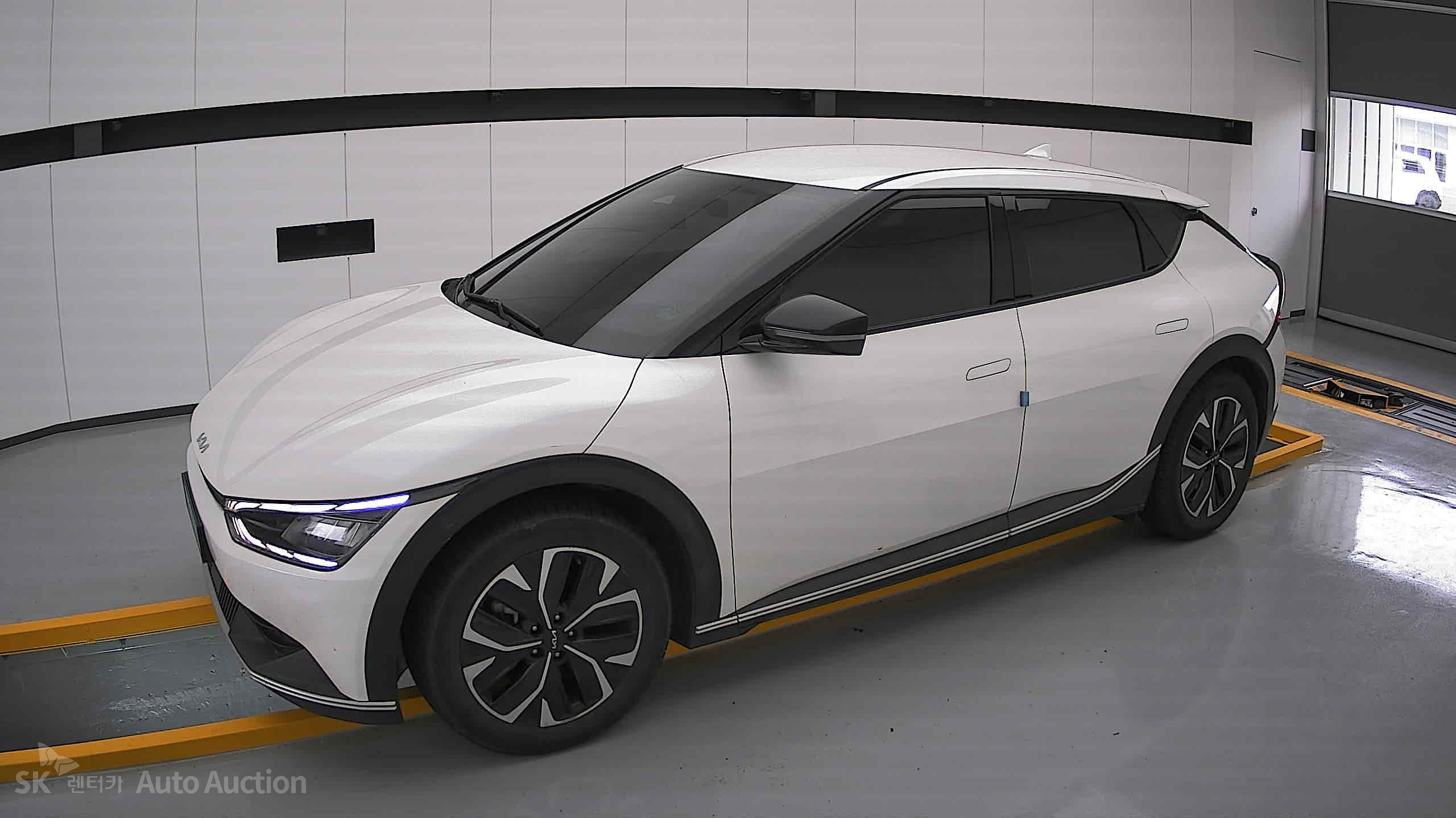 2022 - kia ev6