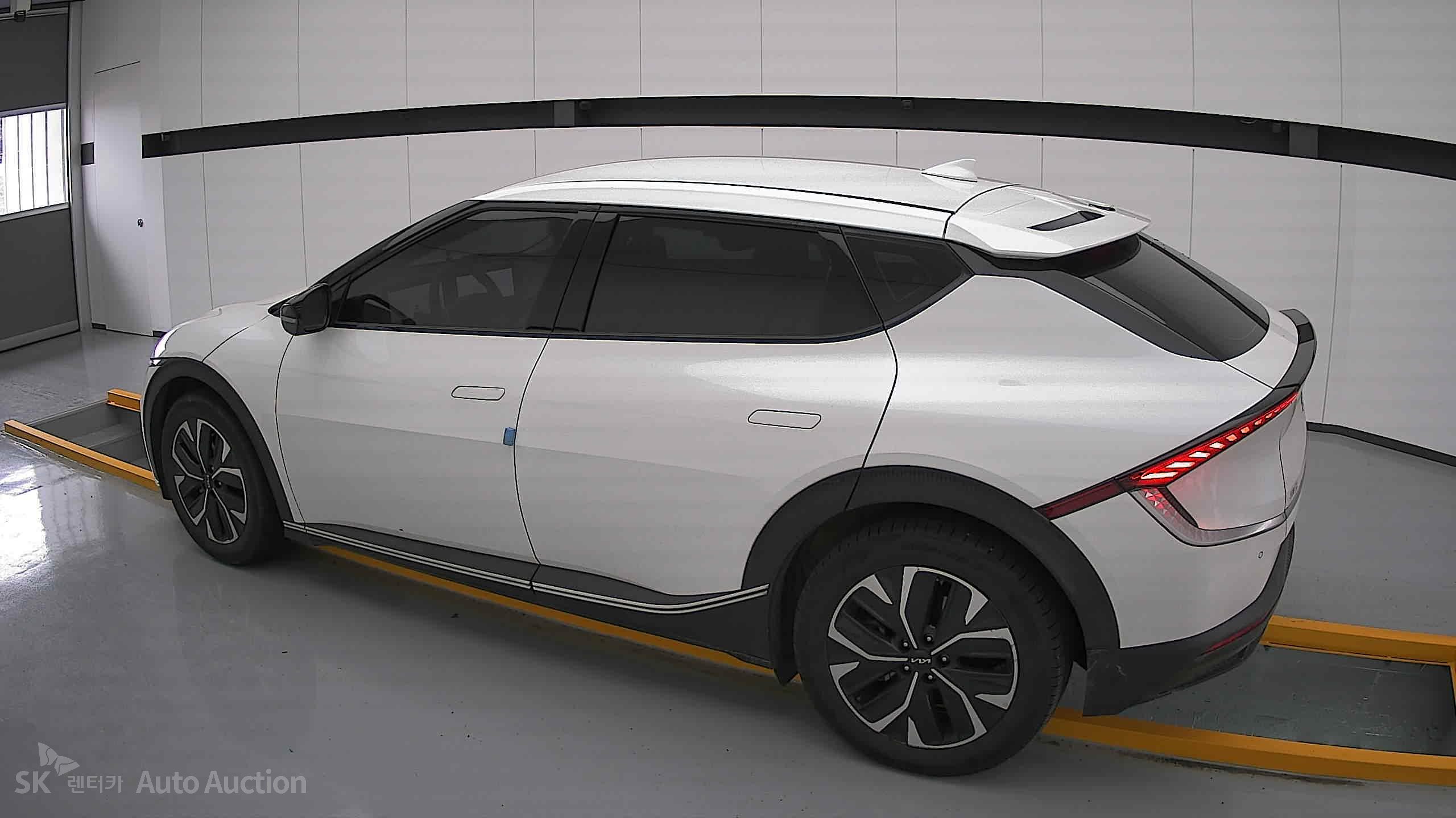 2022 - kia ev6