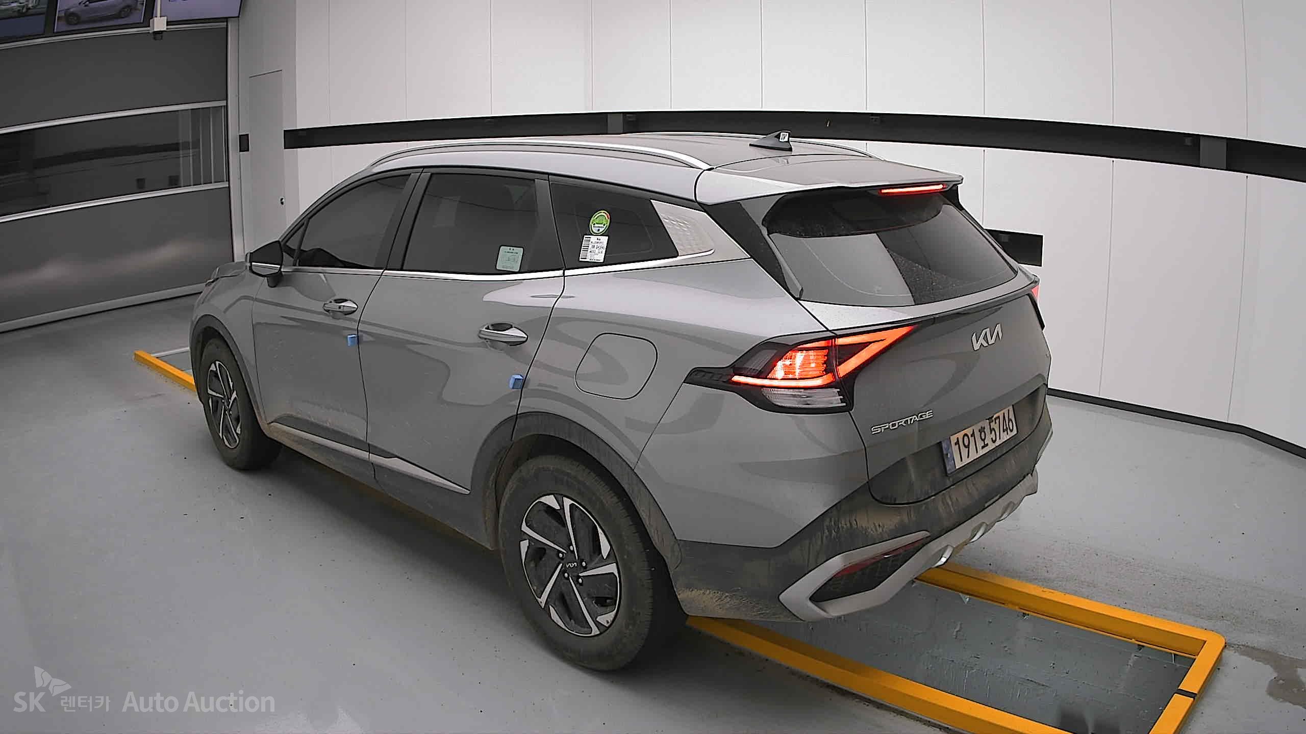 2023 - kia sportage