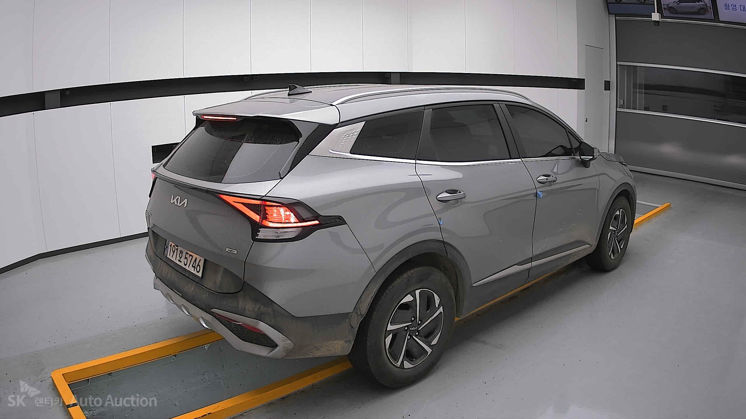 2023 - kia sportage