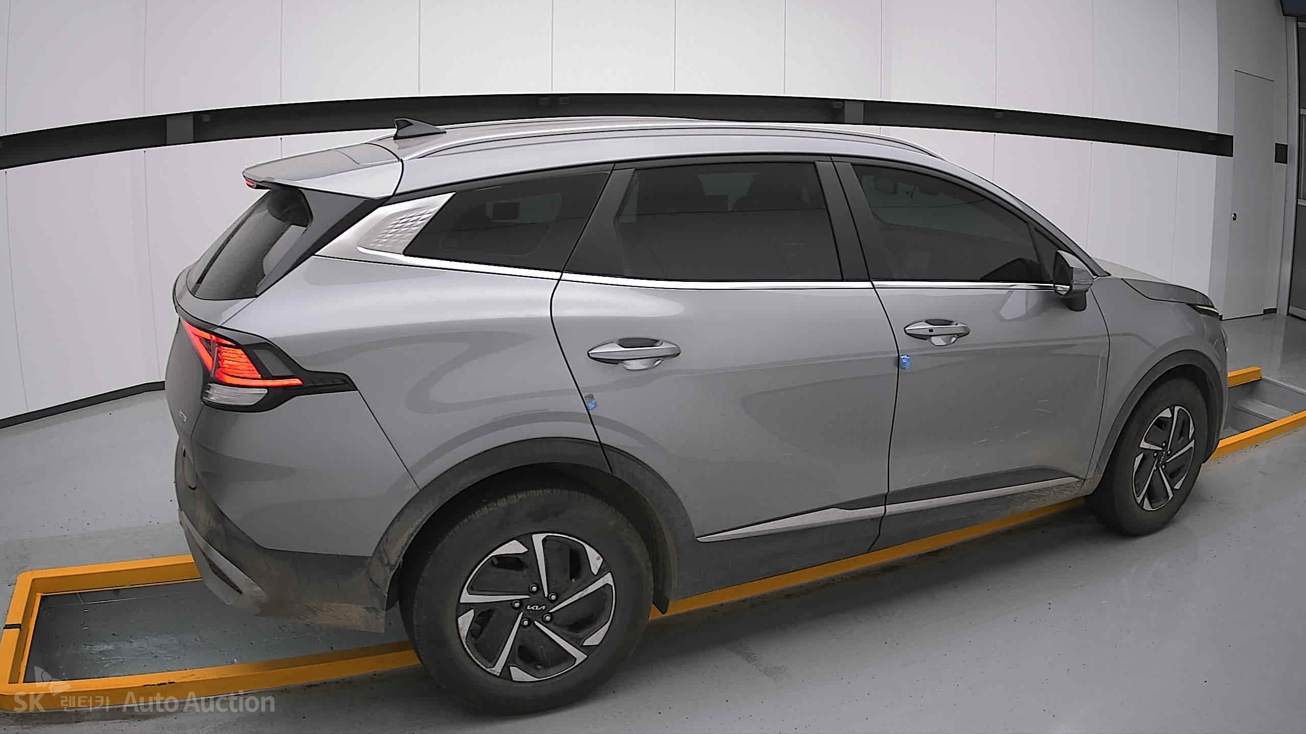 2023 - kia sportage