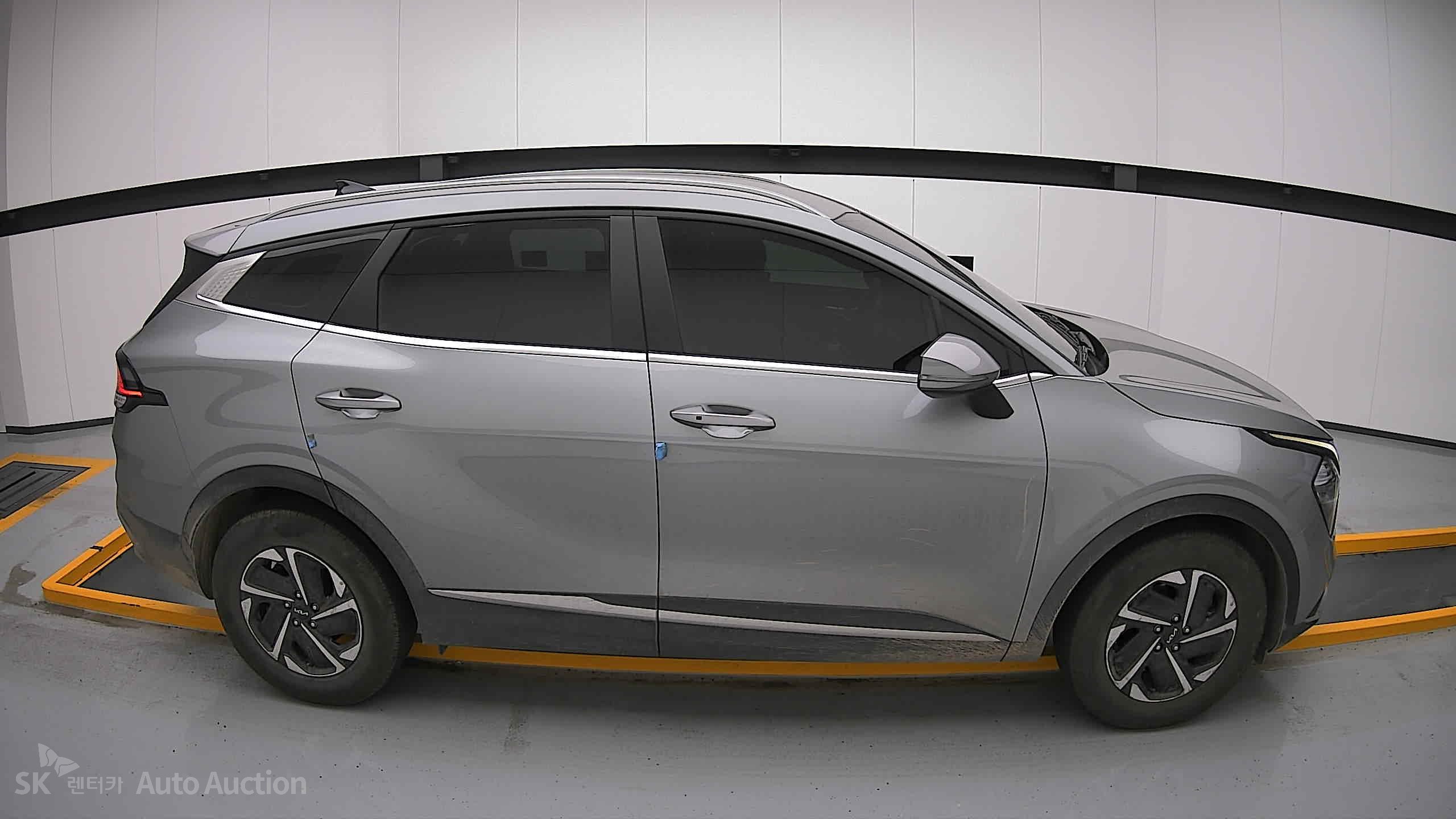 2023 - kia sportage